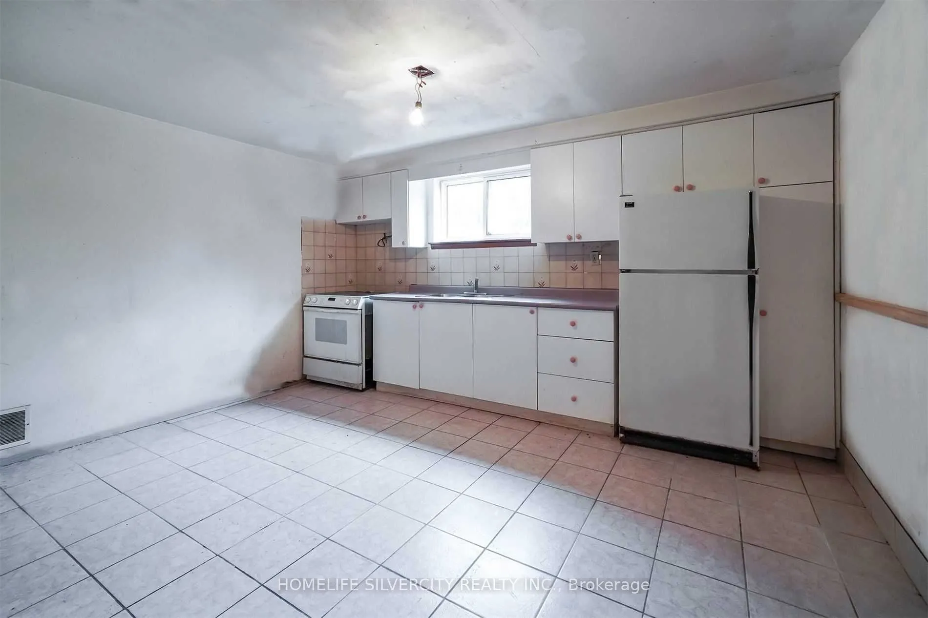4395 Castlemore Road