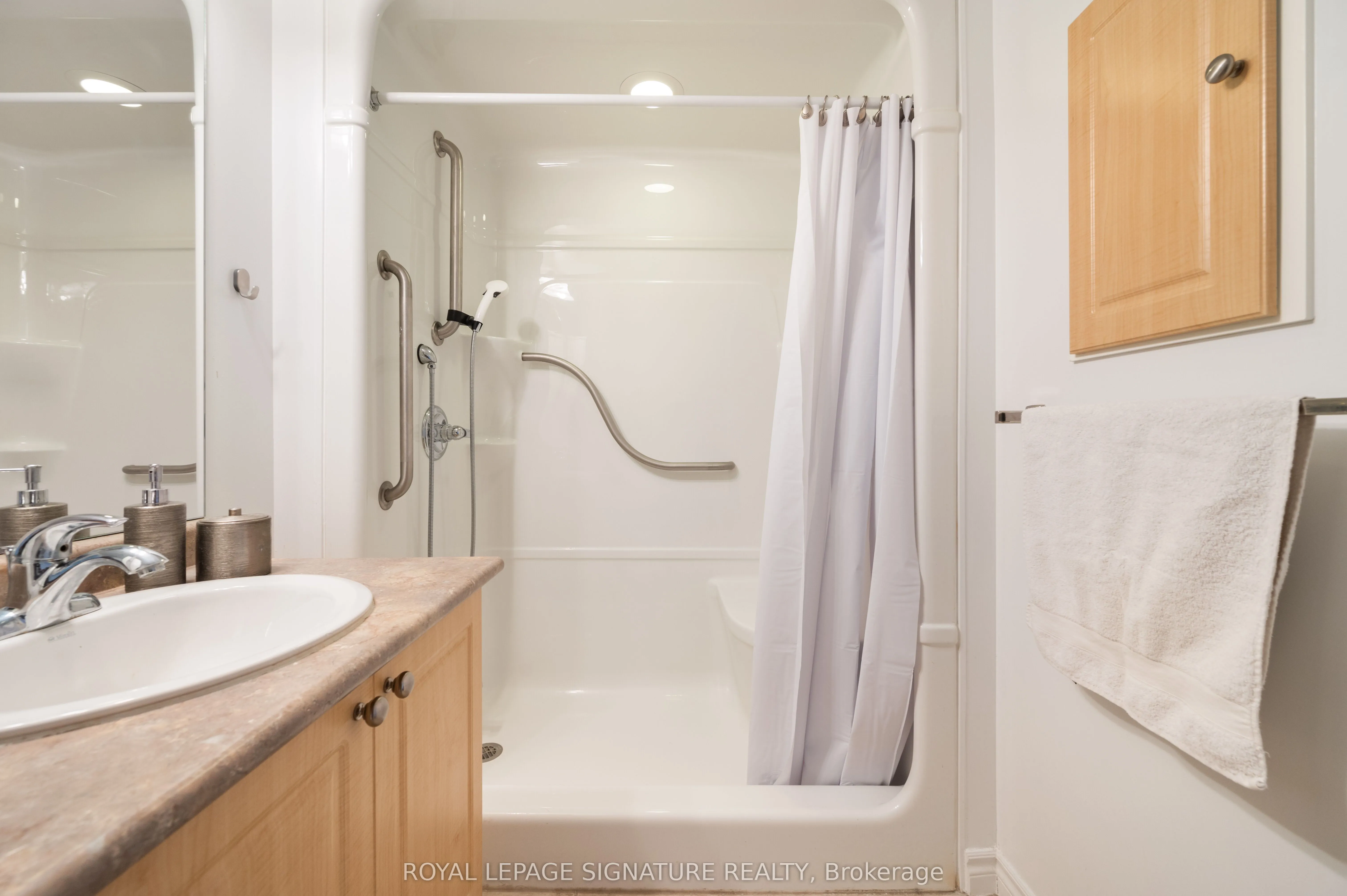 810 Scollard Court, #1003