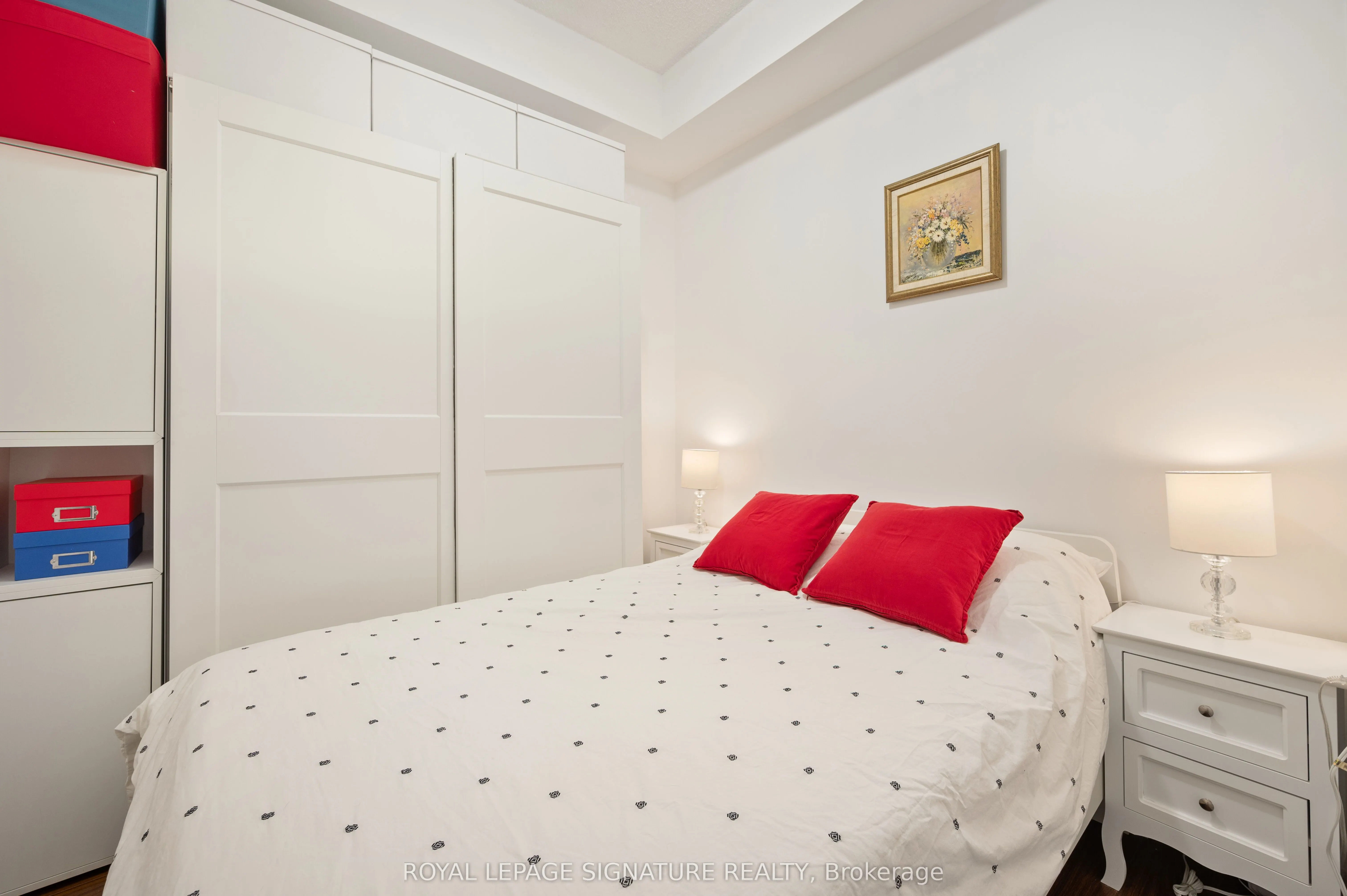 810 Scollard Court, #1003