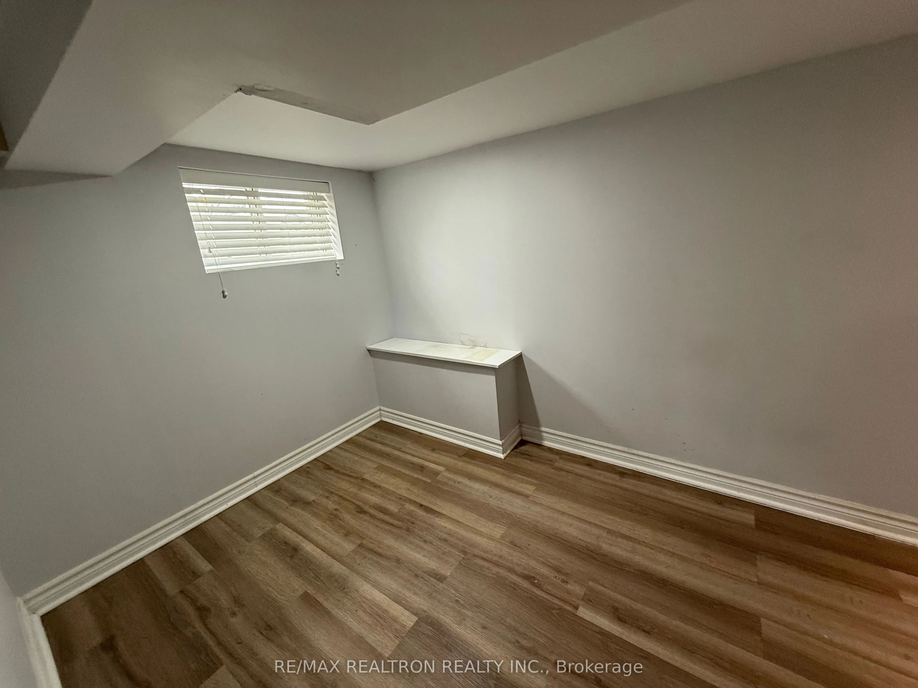 13 Broadview Avenue
