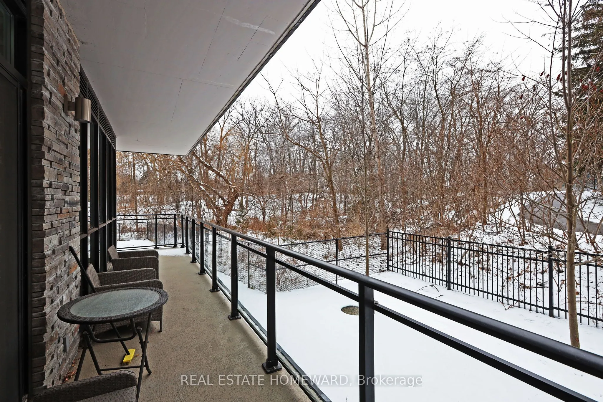 1575 Lakeshore Road W, #108