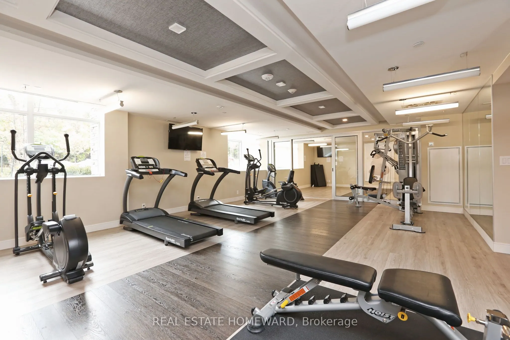 1575 Lakeshore Road W, #108