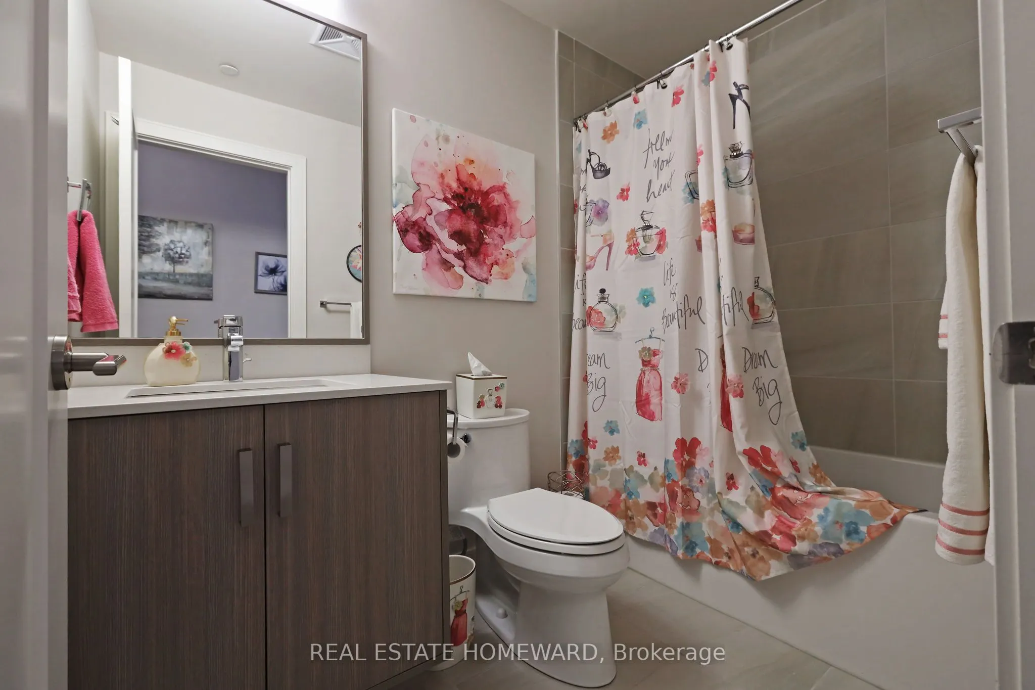 1575 Lakeshore Road W, #108