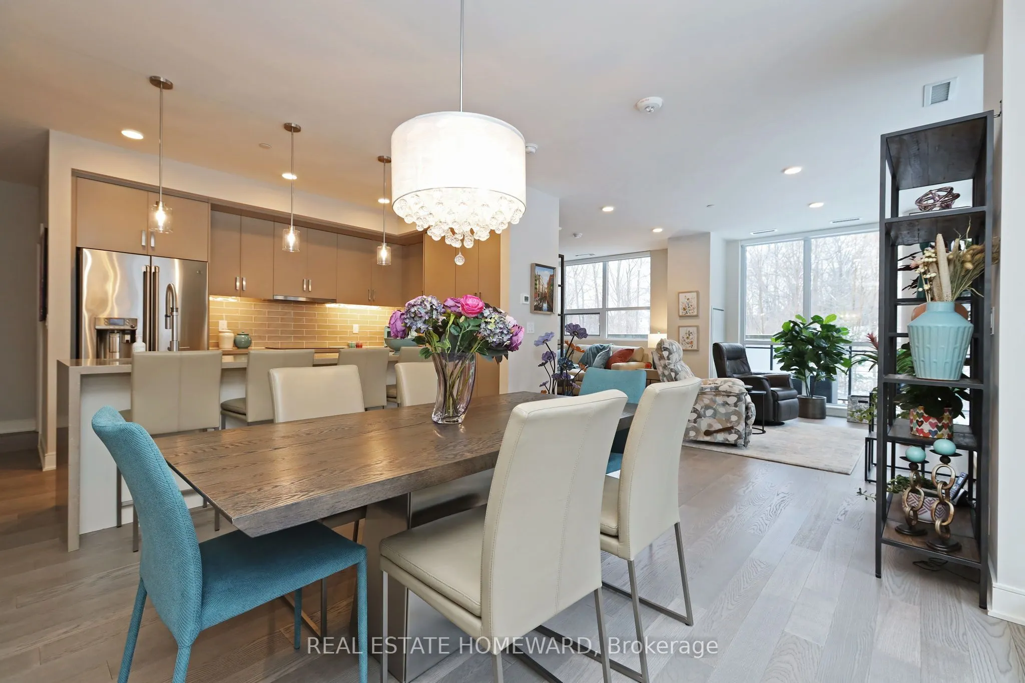 1575 Lakeshore Road W, #108