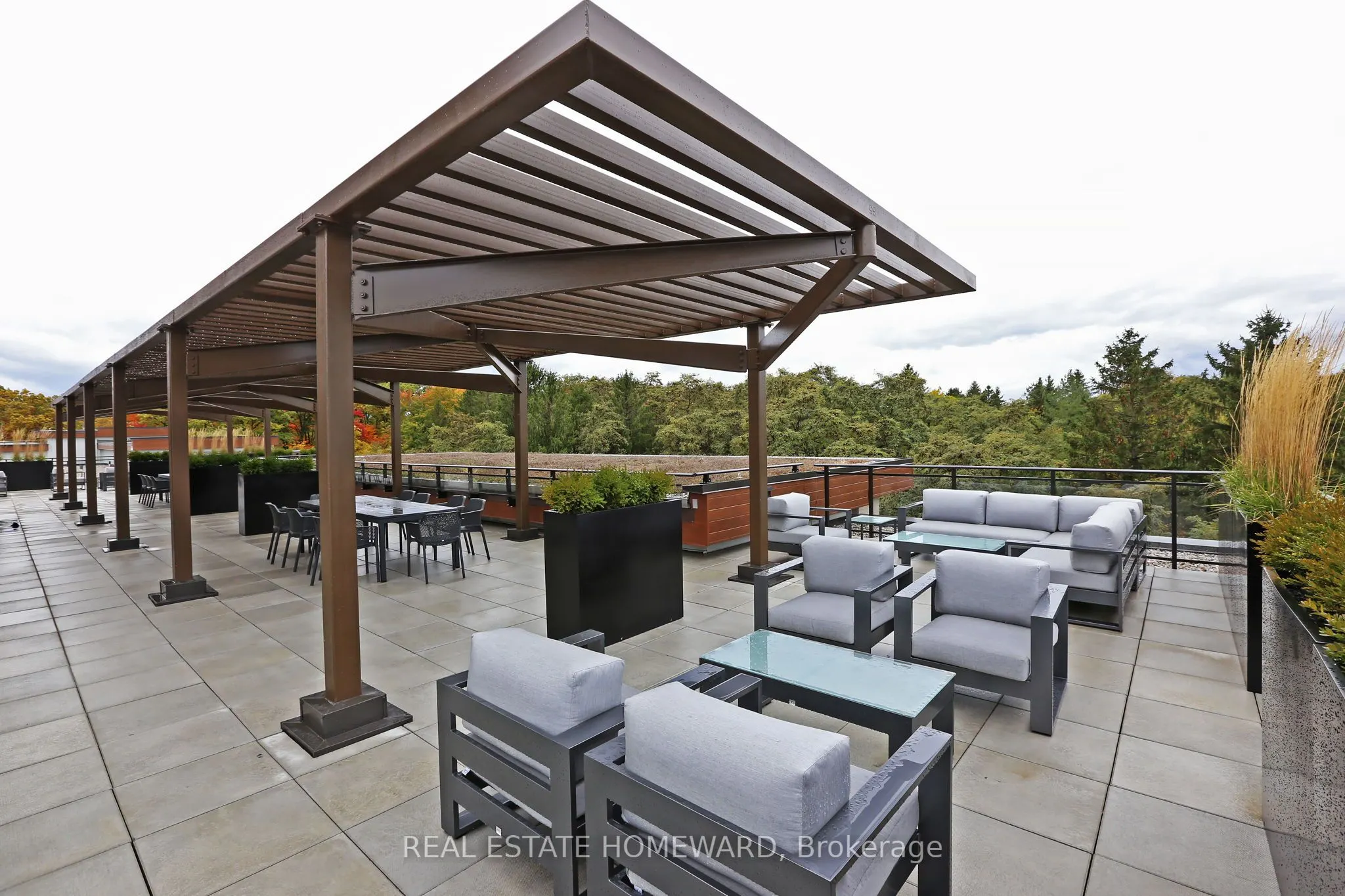 1575 Lakeshore Road W, #108