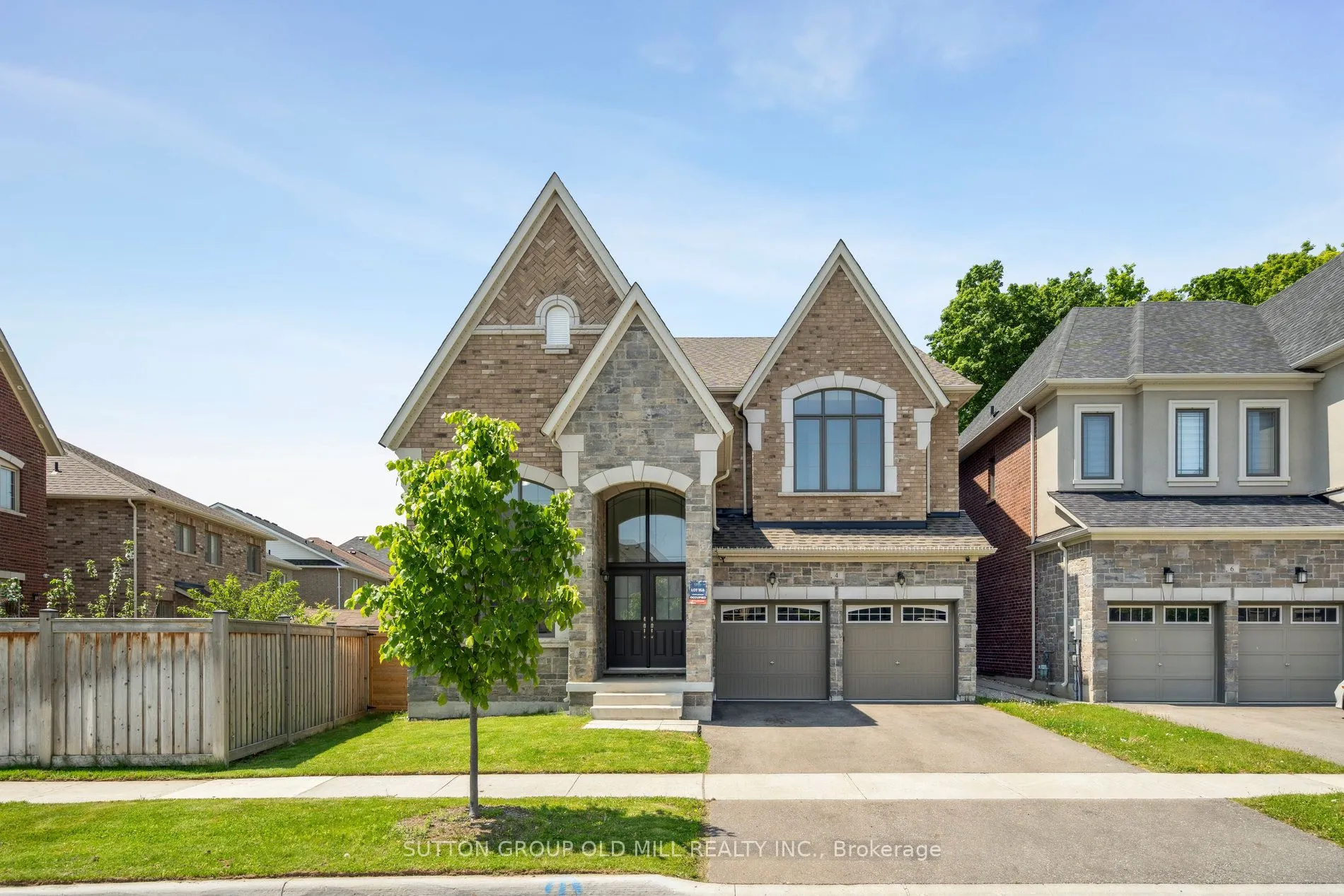 4 Daisy Meadow Crescent