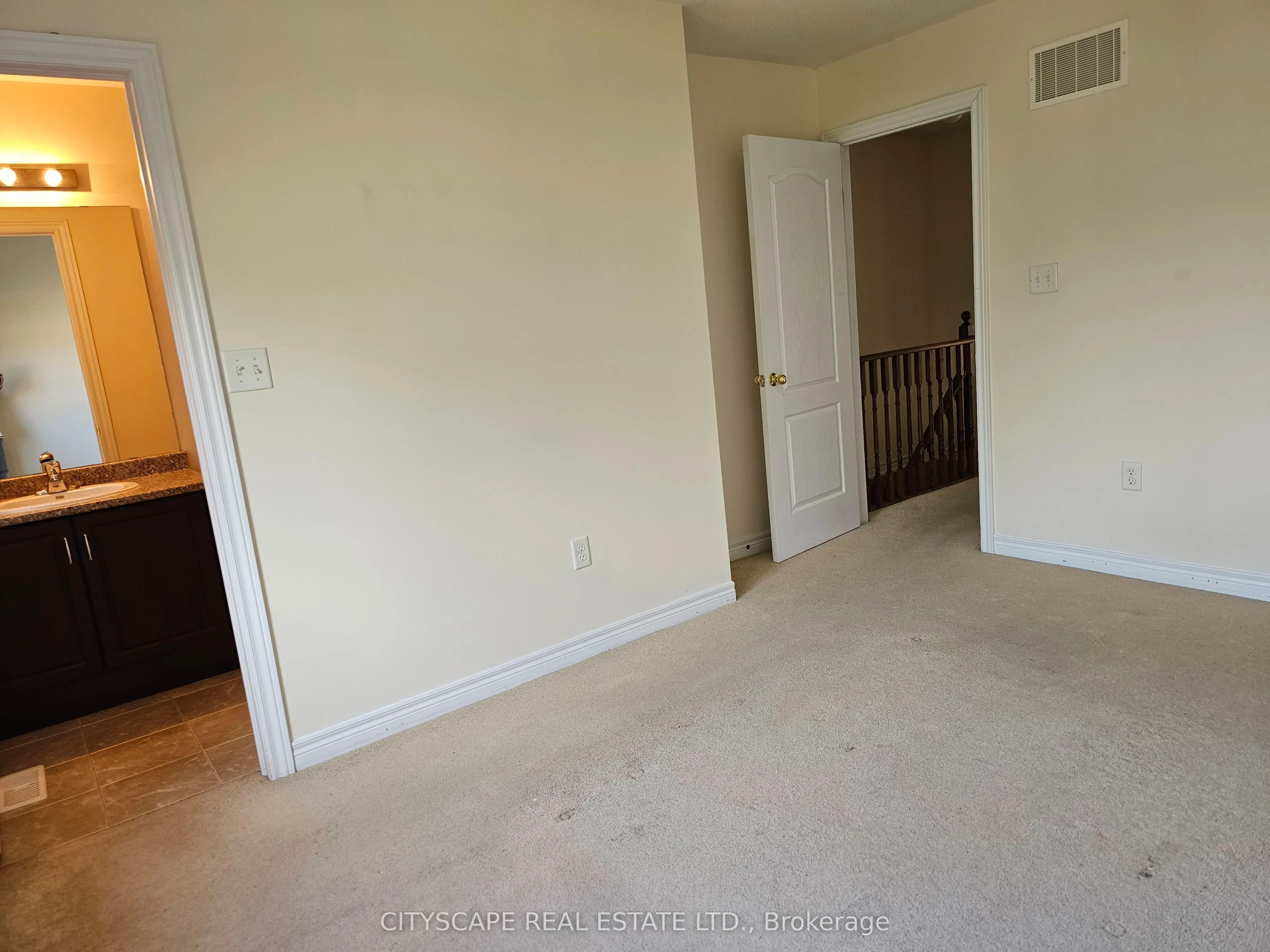 1354 Granrock Crescent