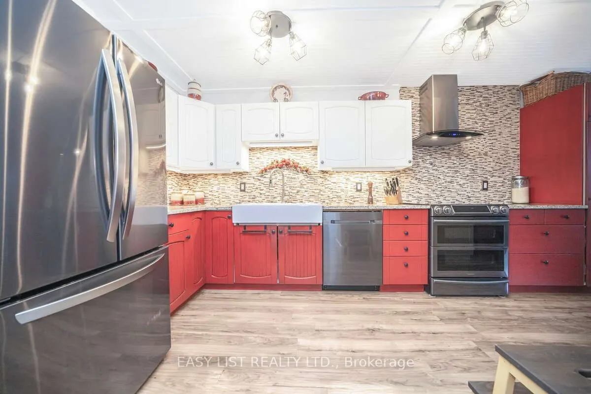 72 Carisbrooke Court #72