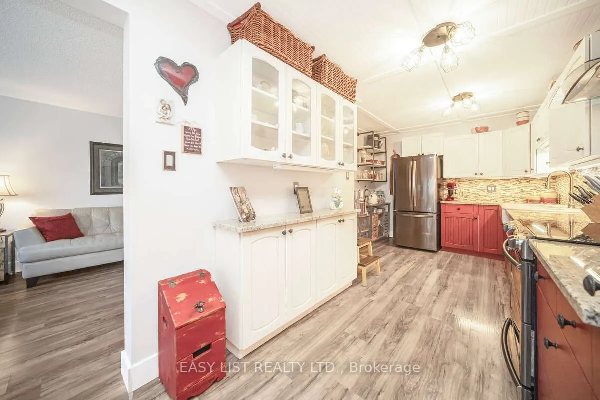 72 Carisbrooke Court #72