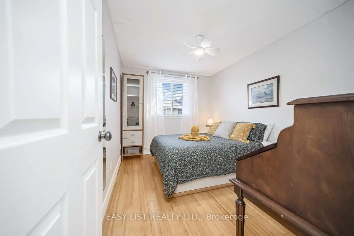 72 Carisbrooke Court #72