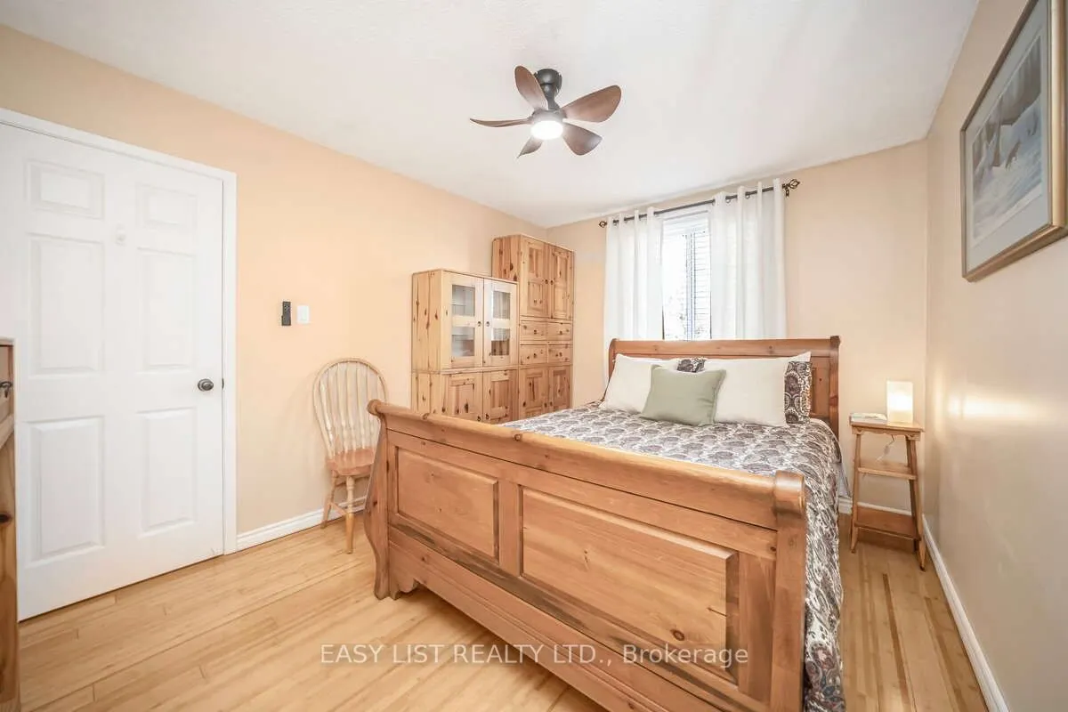 72 Carisbrooke Court #72