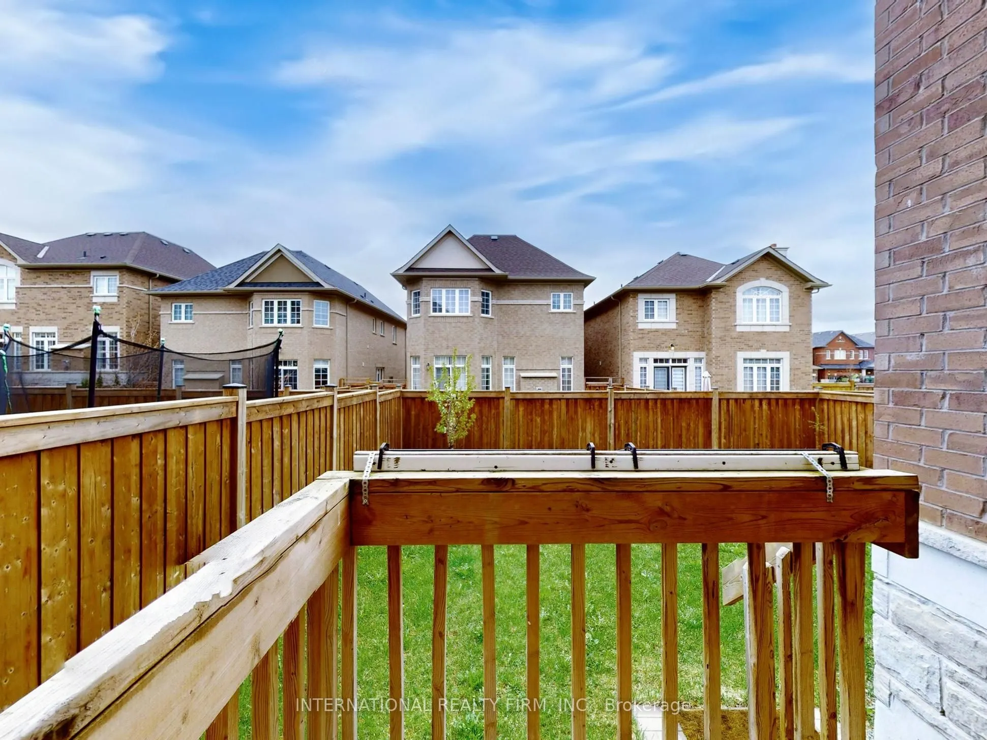 254 Niagara Trail