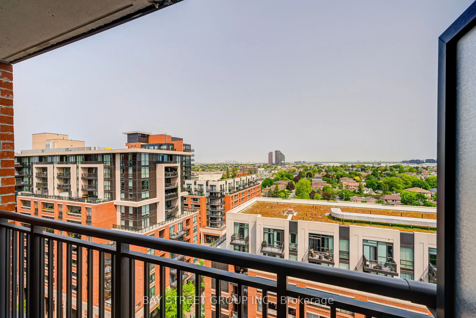 800 Lawrence Avenue W, #1221