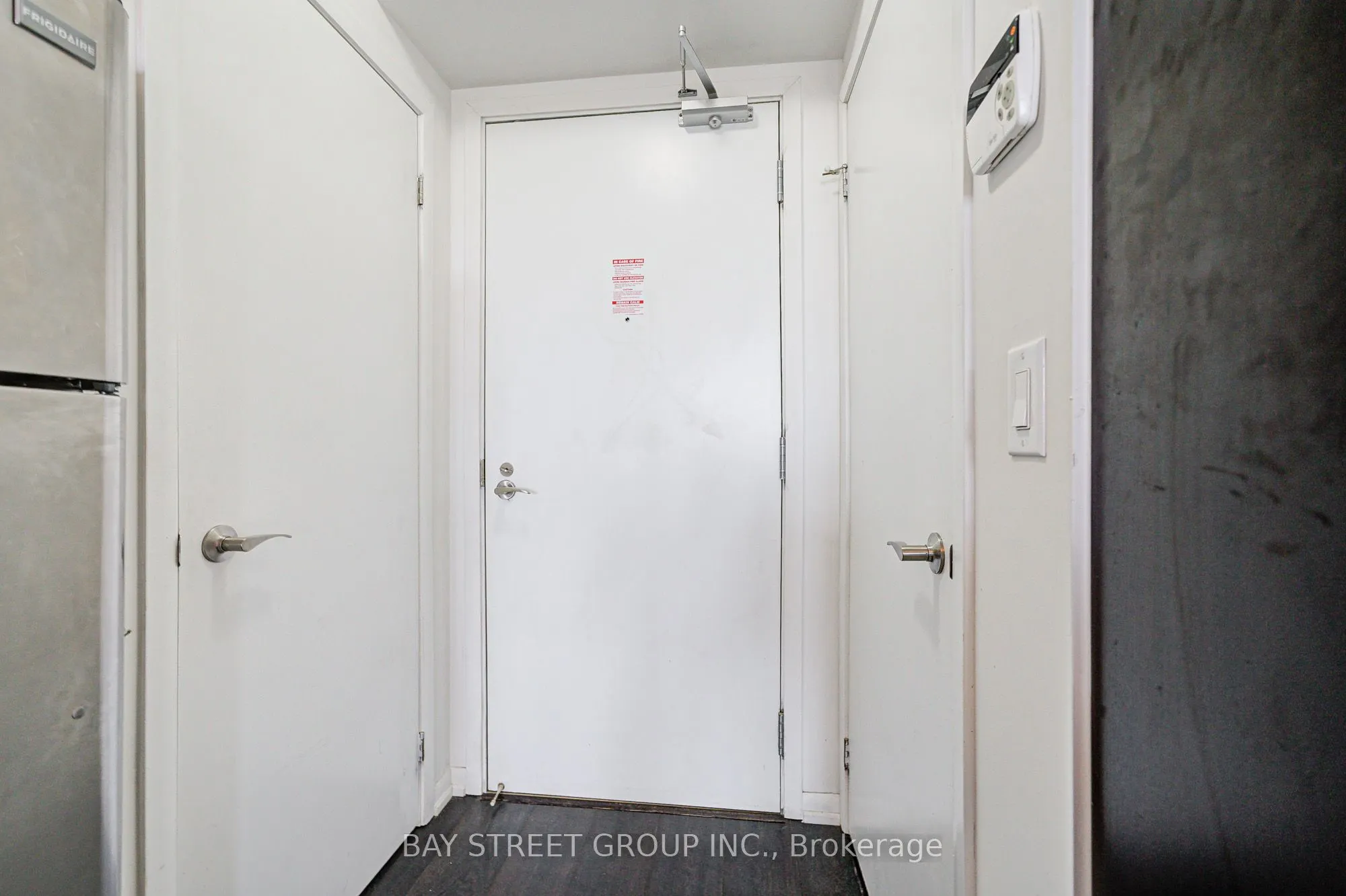 800 Lawrence Avenue W, #1221
