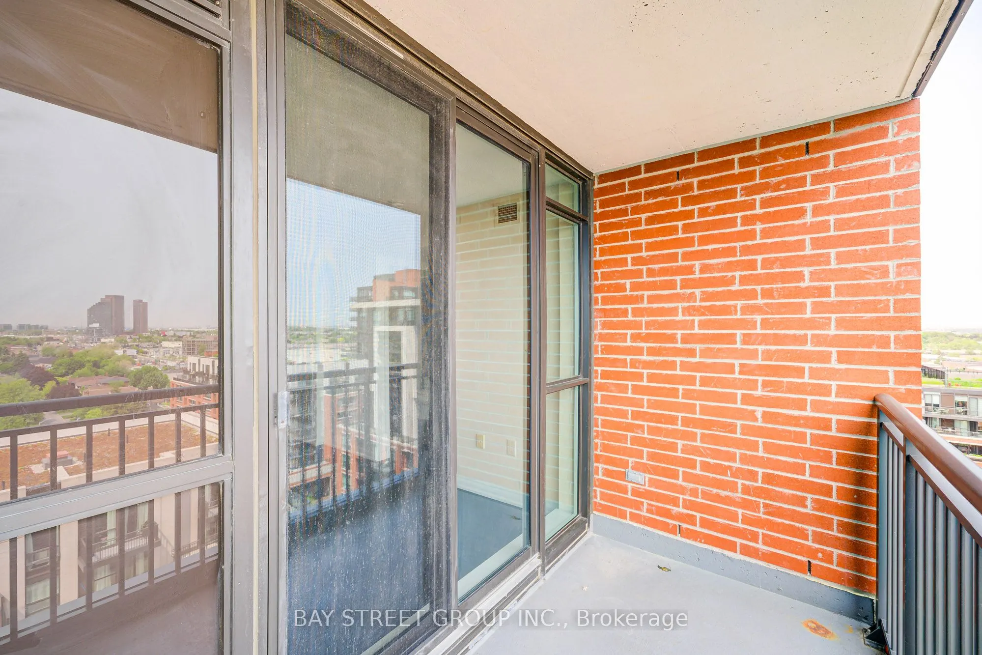 800 Lawrence Avenue W, #1221