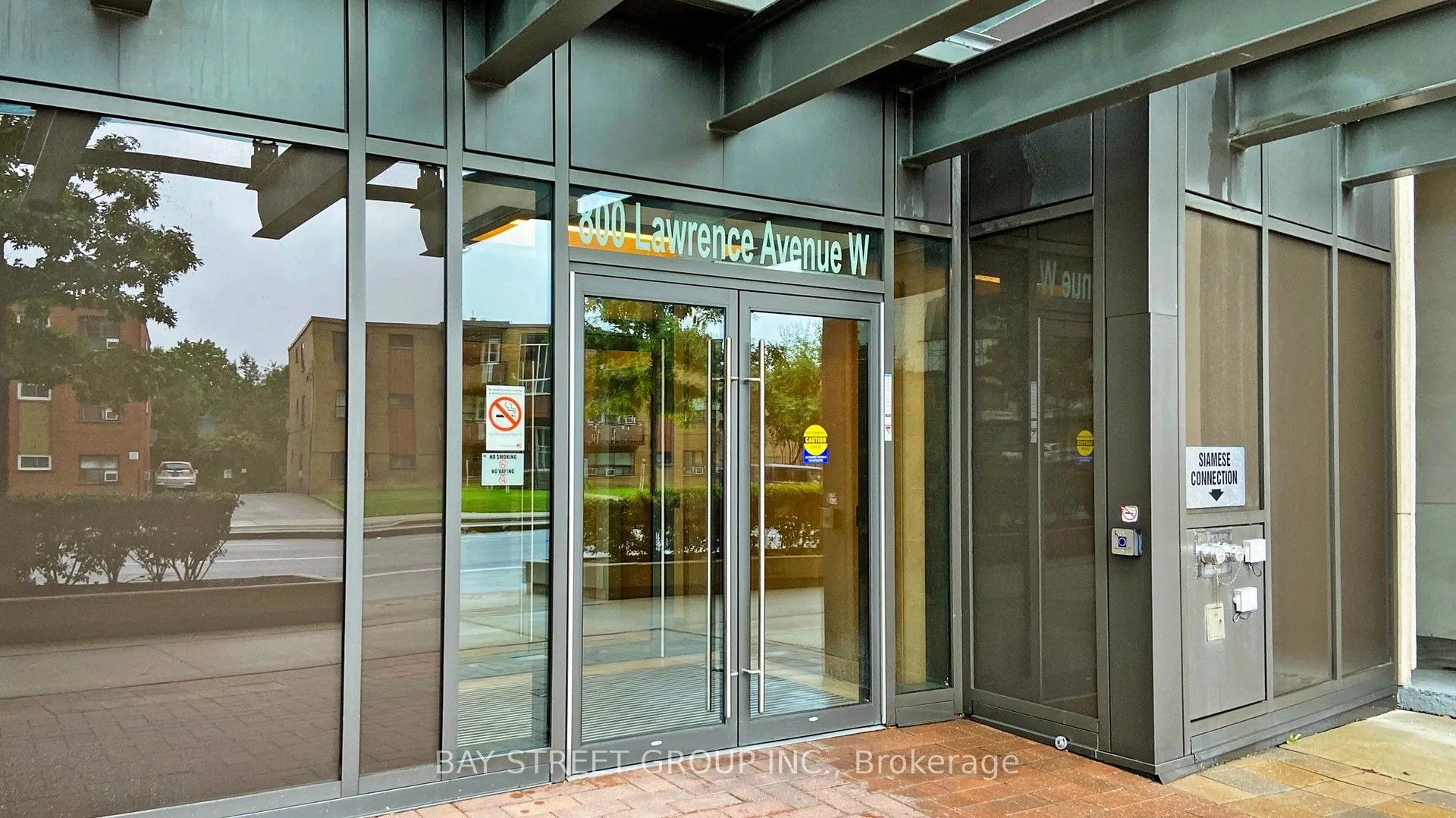 800 Lawrence Avenue W, #1221