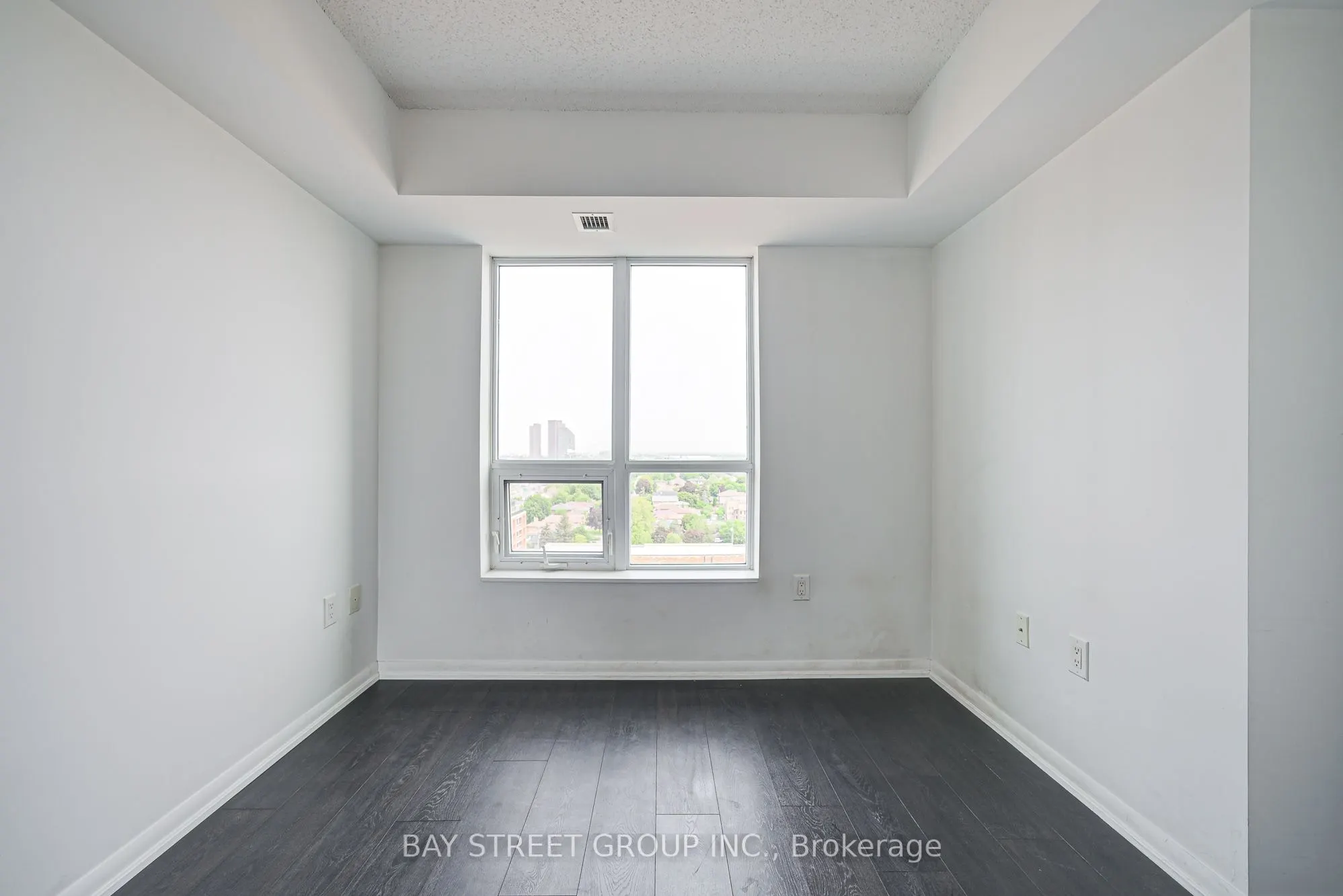 800 Lawrence Avenue W, #1221