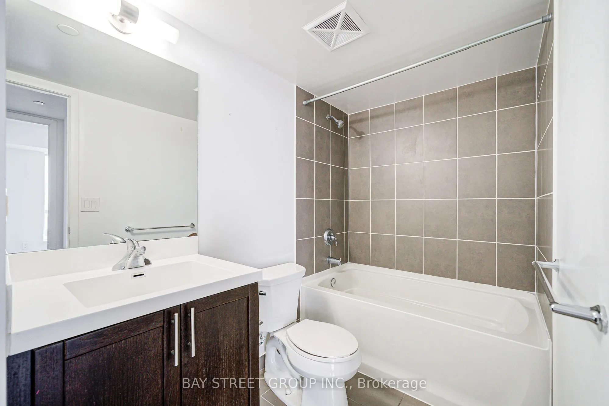 800 Lawrence Avenue W, #1221
