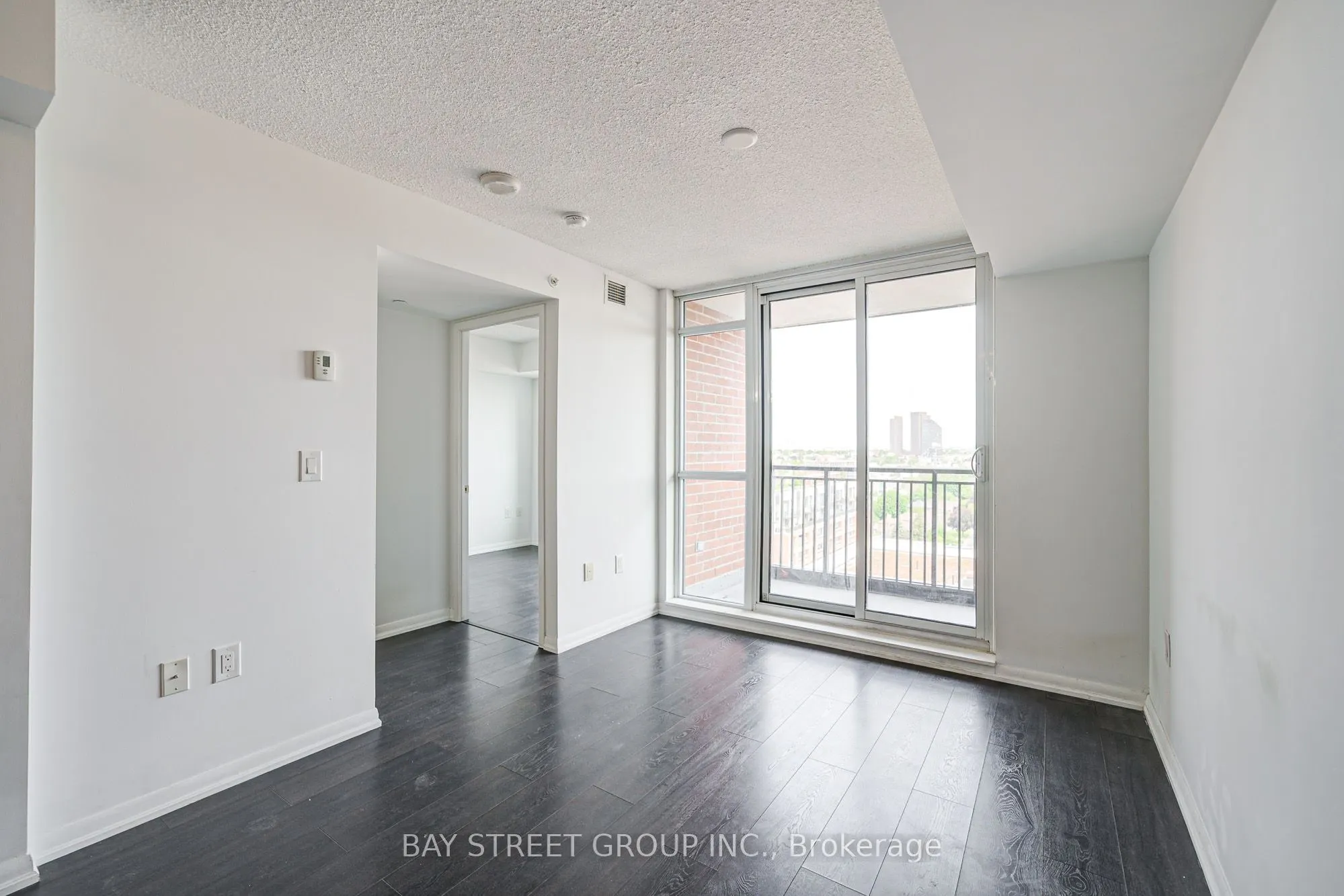 800 Lawrence Avenue W, #1221