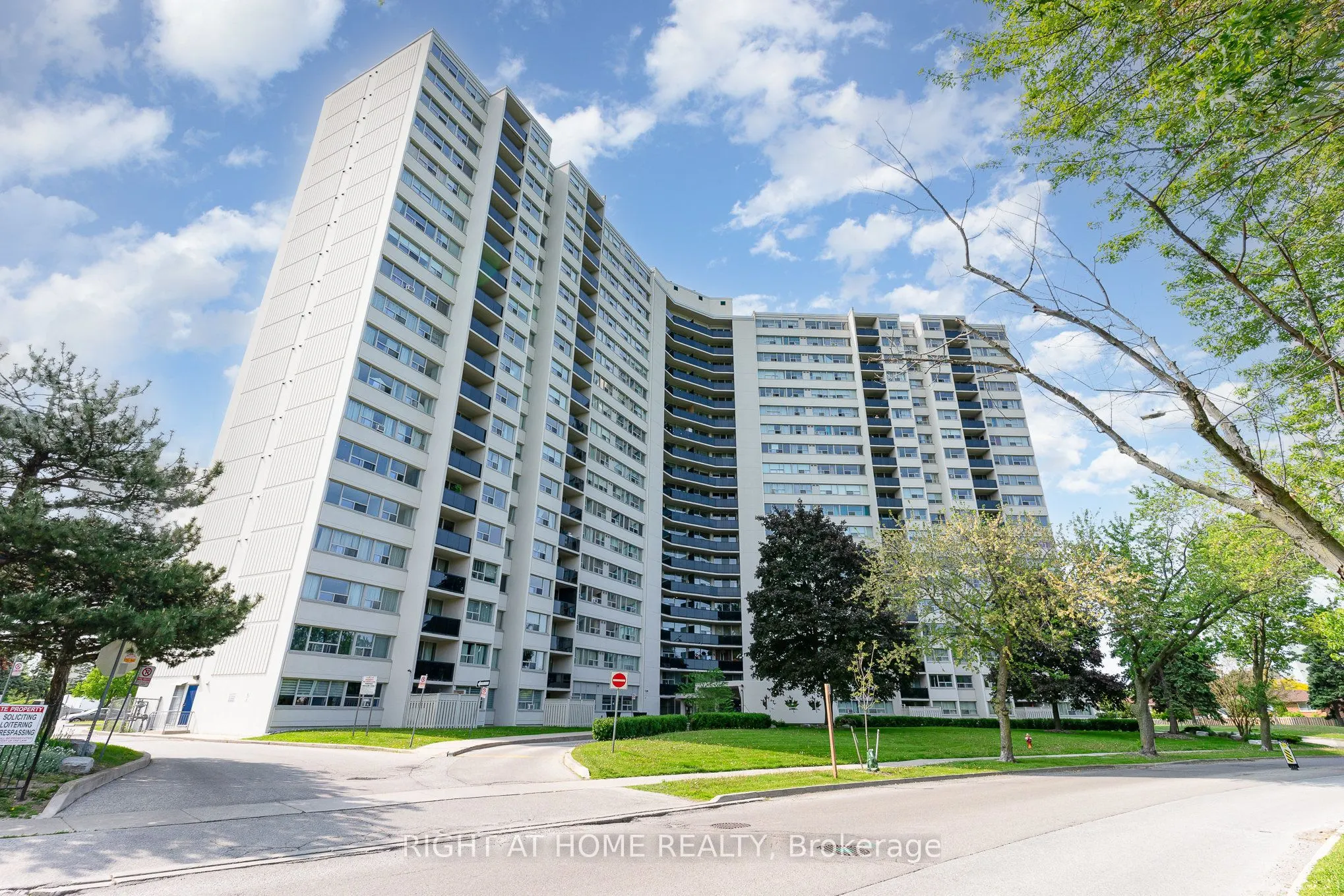 530 Lolita Gardens, #505