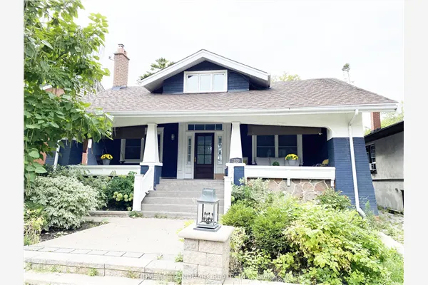 2600 Lake Shore Boulevard W