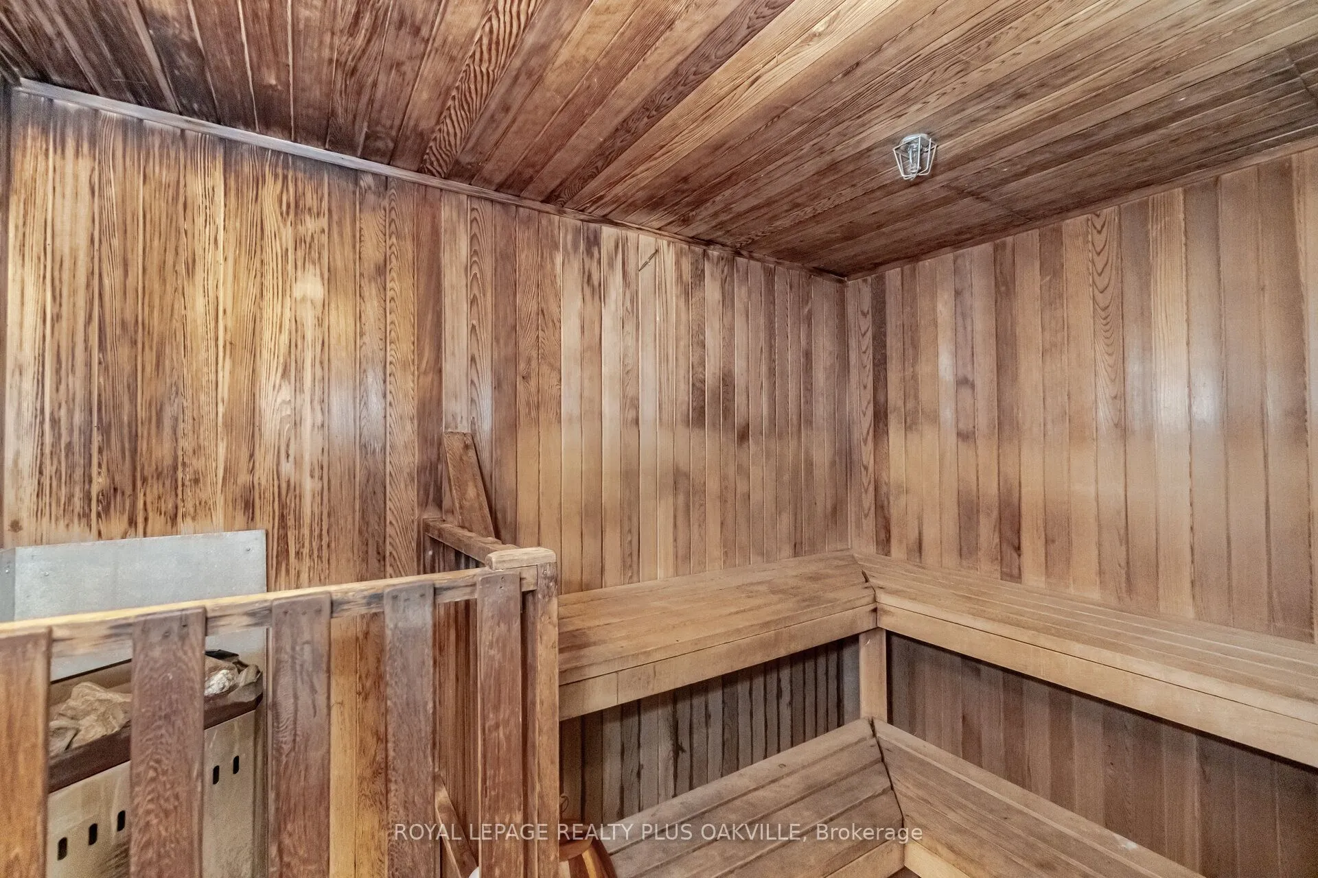 1225 North Shore Boulevard E, #104