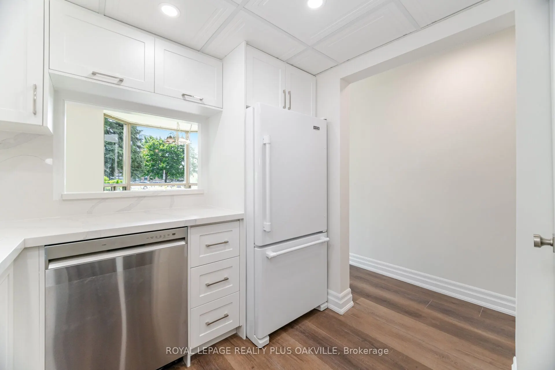 1225 North Shore Boulevard E, #104
