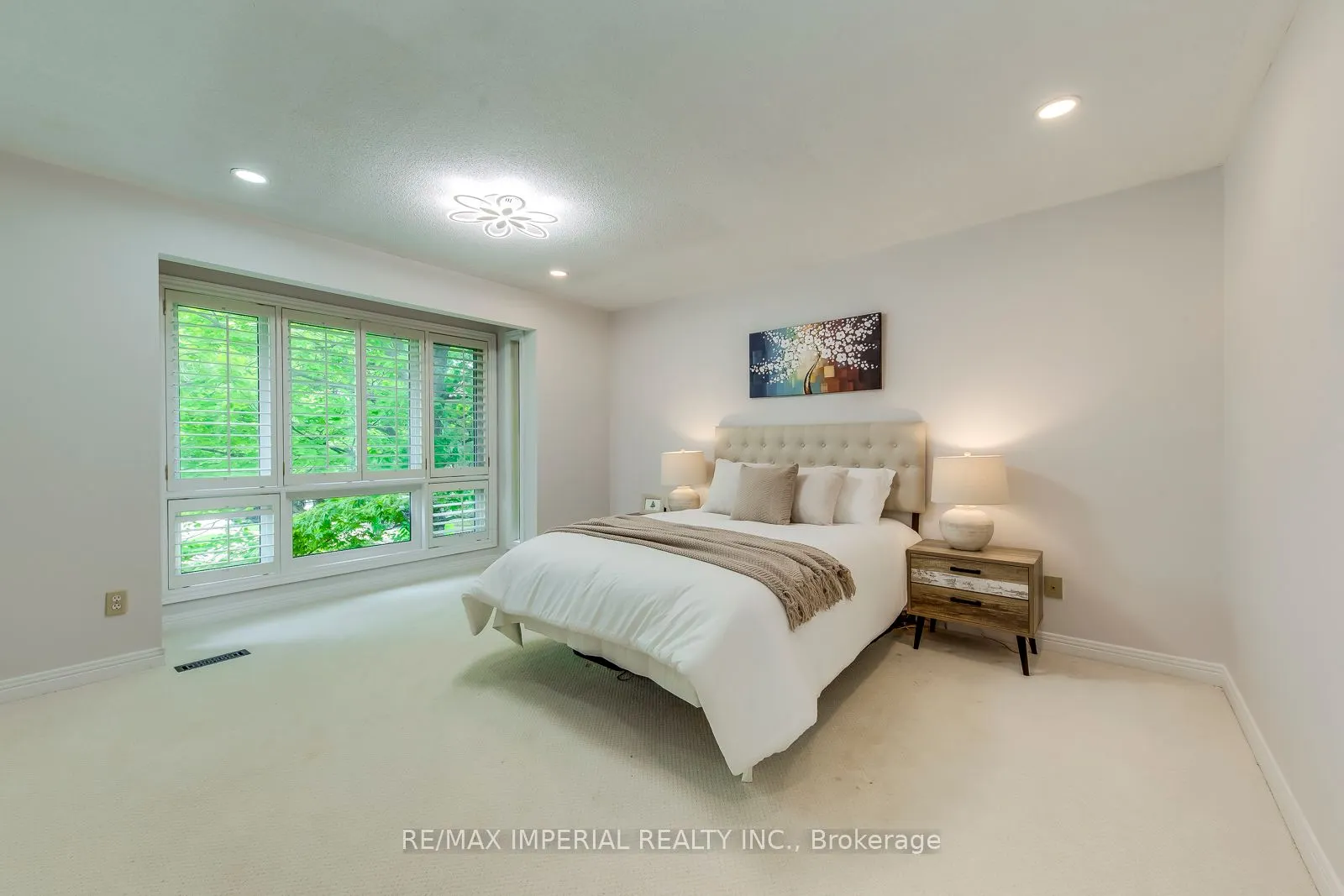 341 Acacia Court