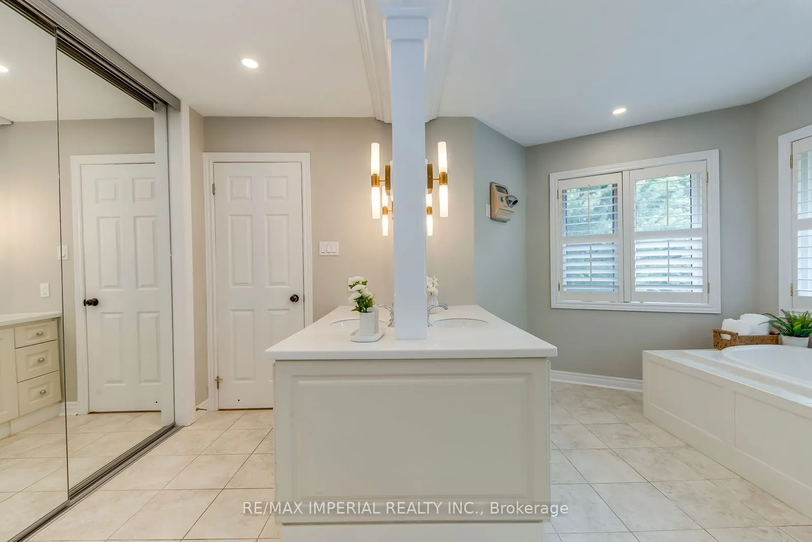 341 Acacia Court