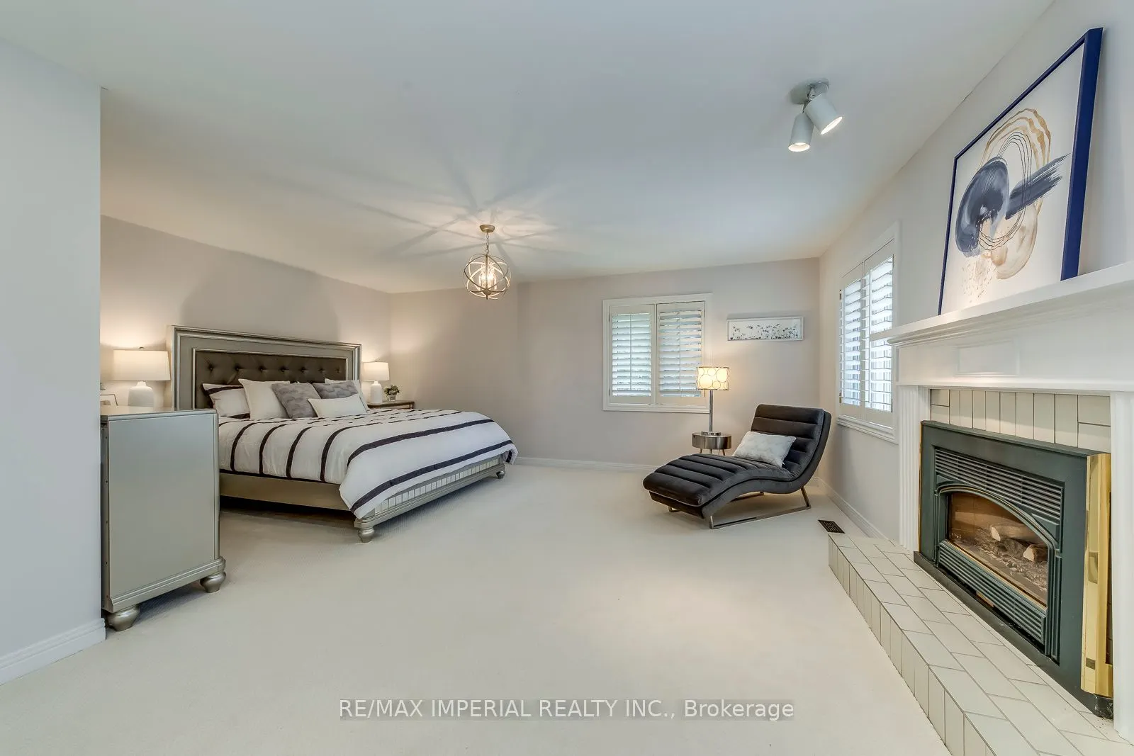 341 Acacia Court