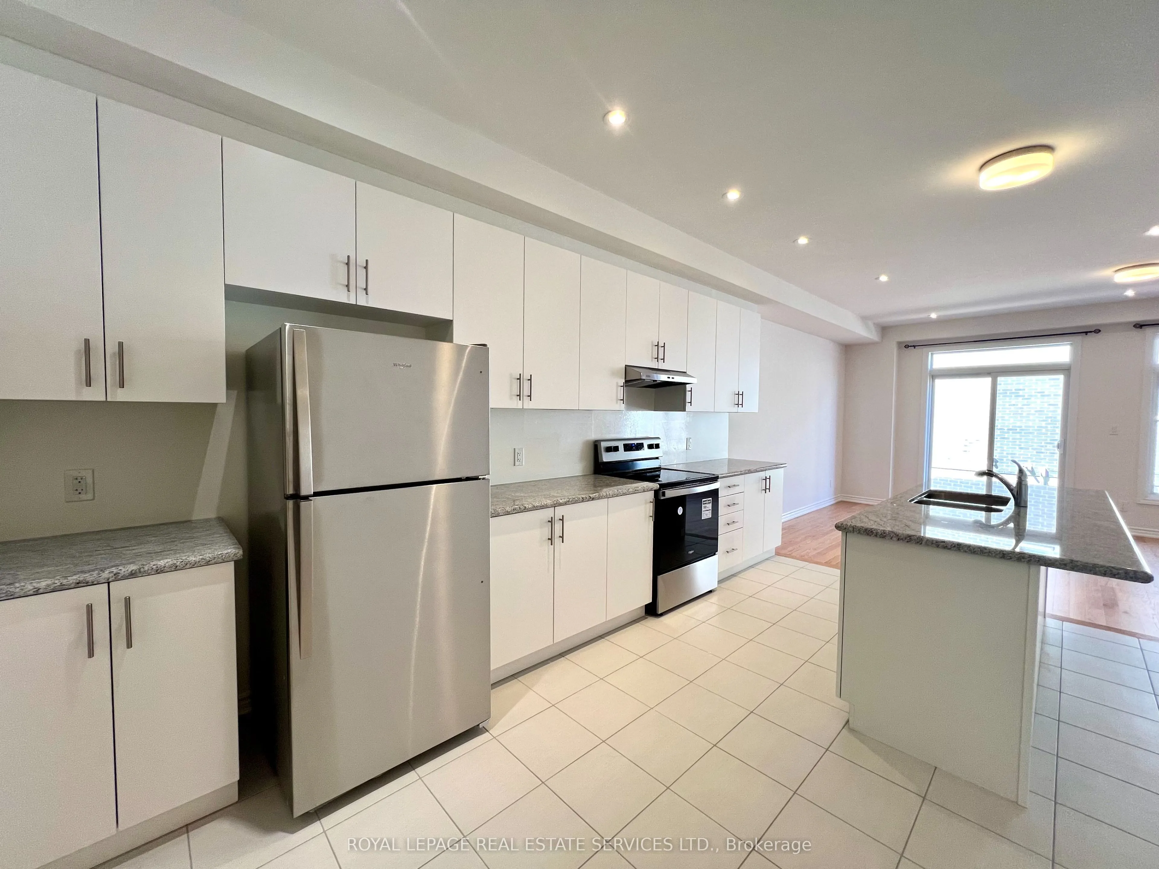 1180 Dartmouth Crescent