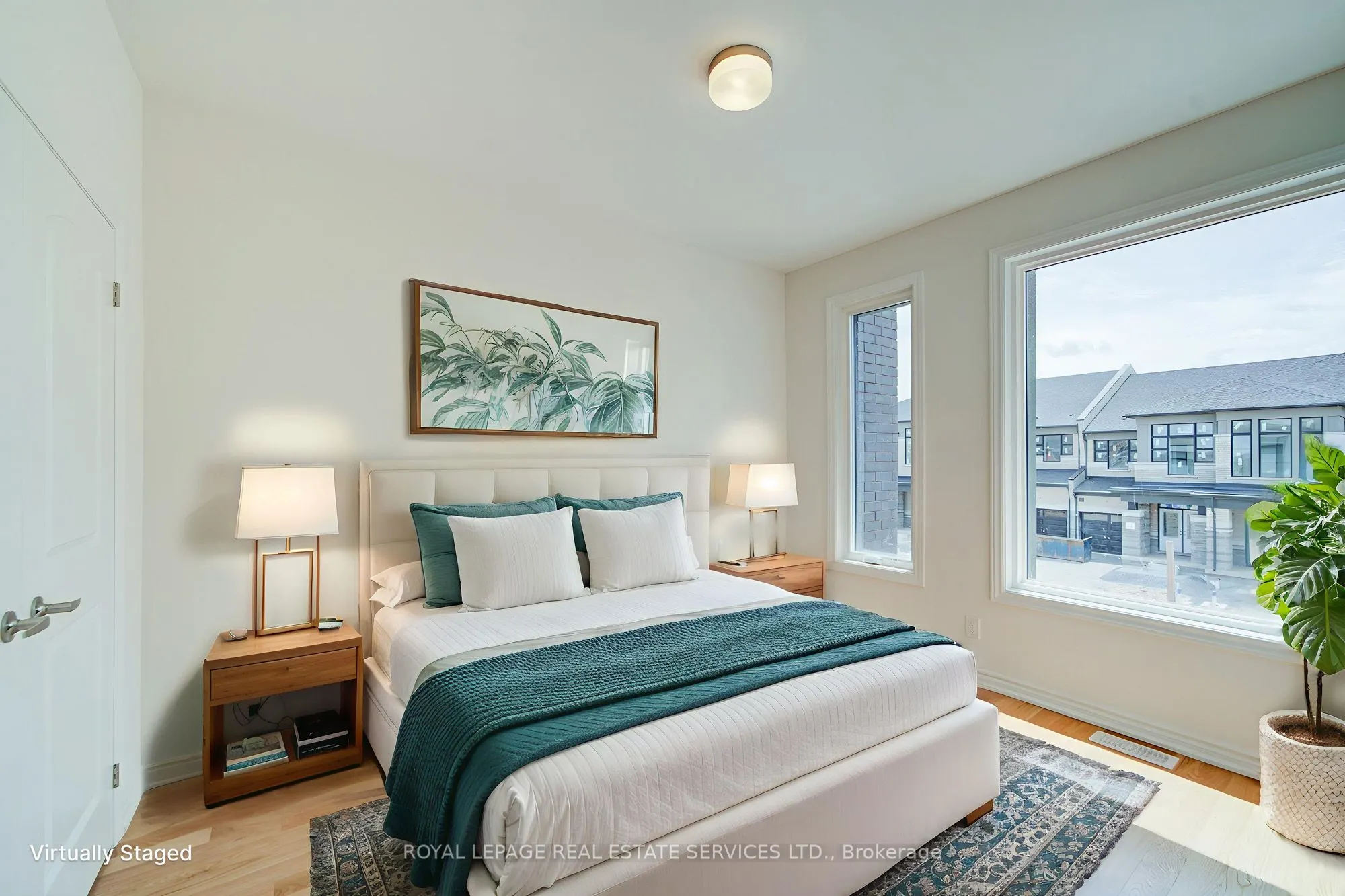 1180 Dartmouth Crescent