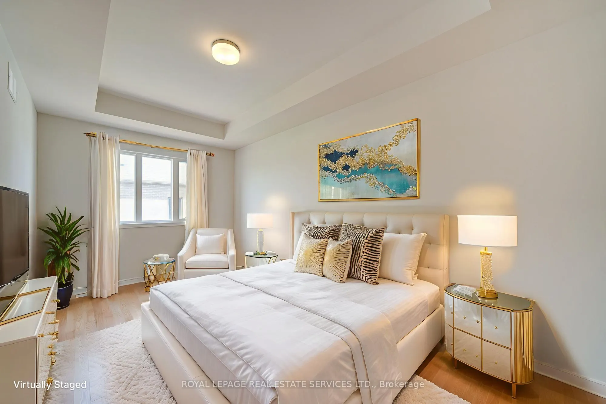1180 Dartmouth Crescent