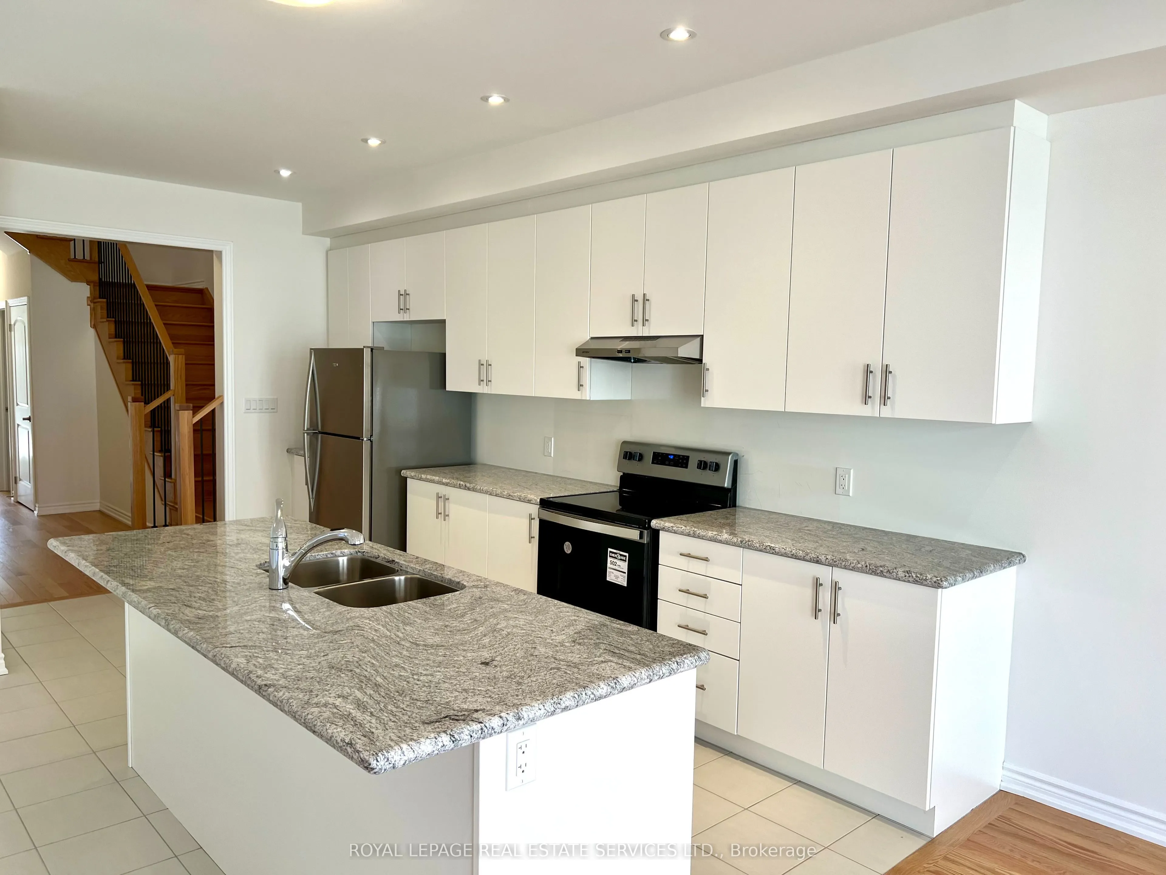 1180 Dartmouth Crescent