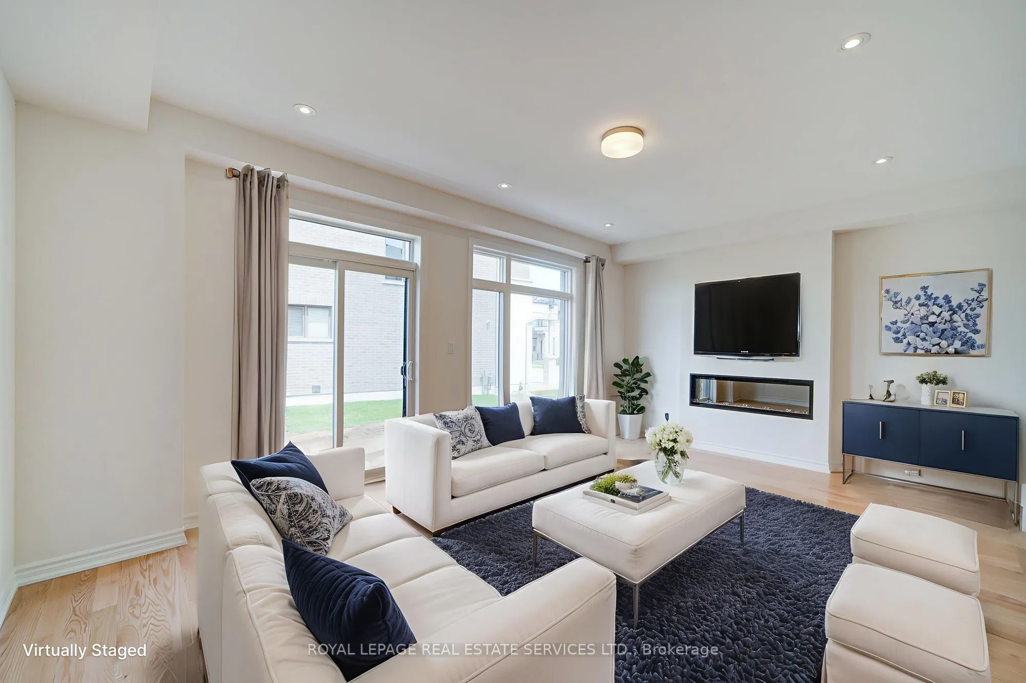 1180 Dartmouth Crescent