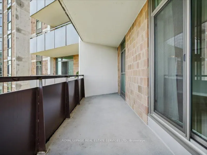 5250 Lakeshore Road, #708