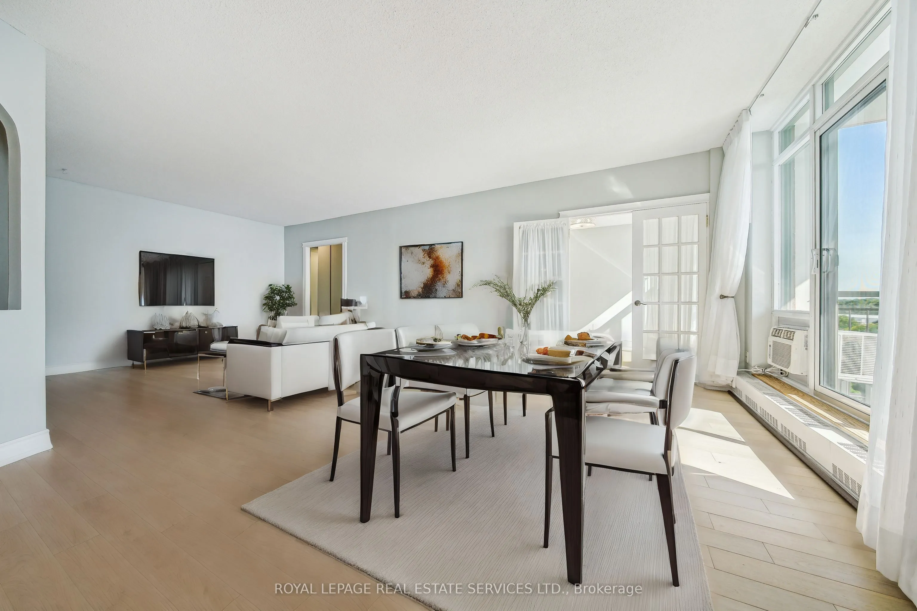 5250 Lakeshore Road, #708