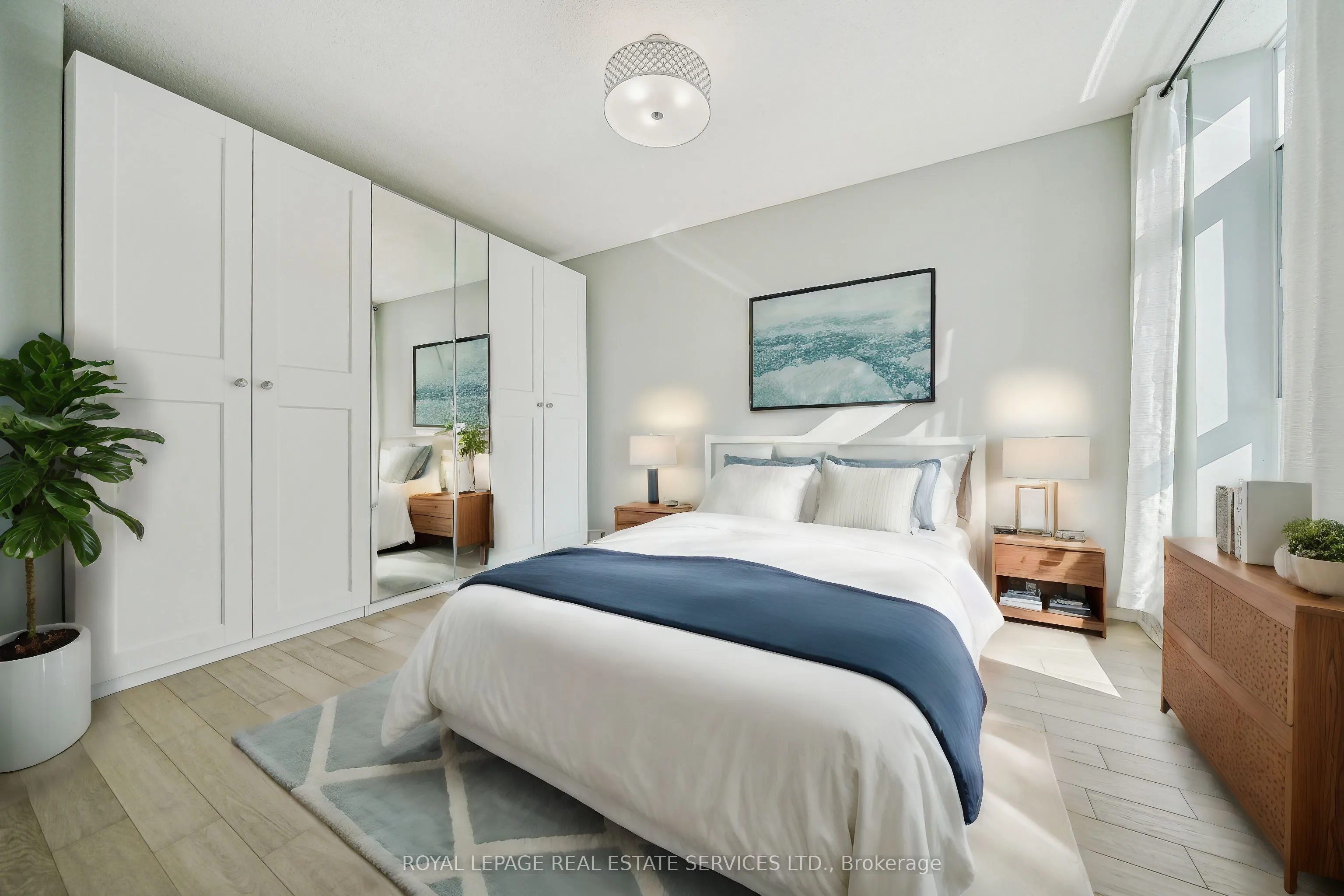 5250 Lakeshore Road, #708