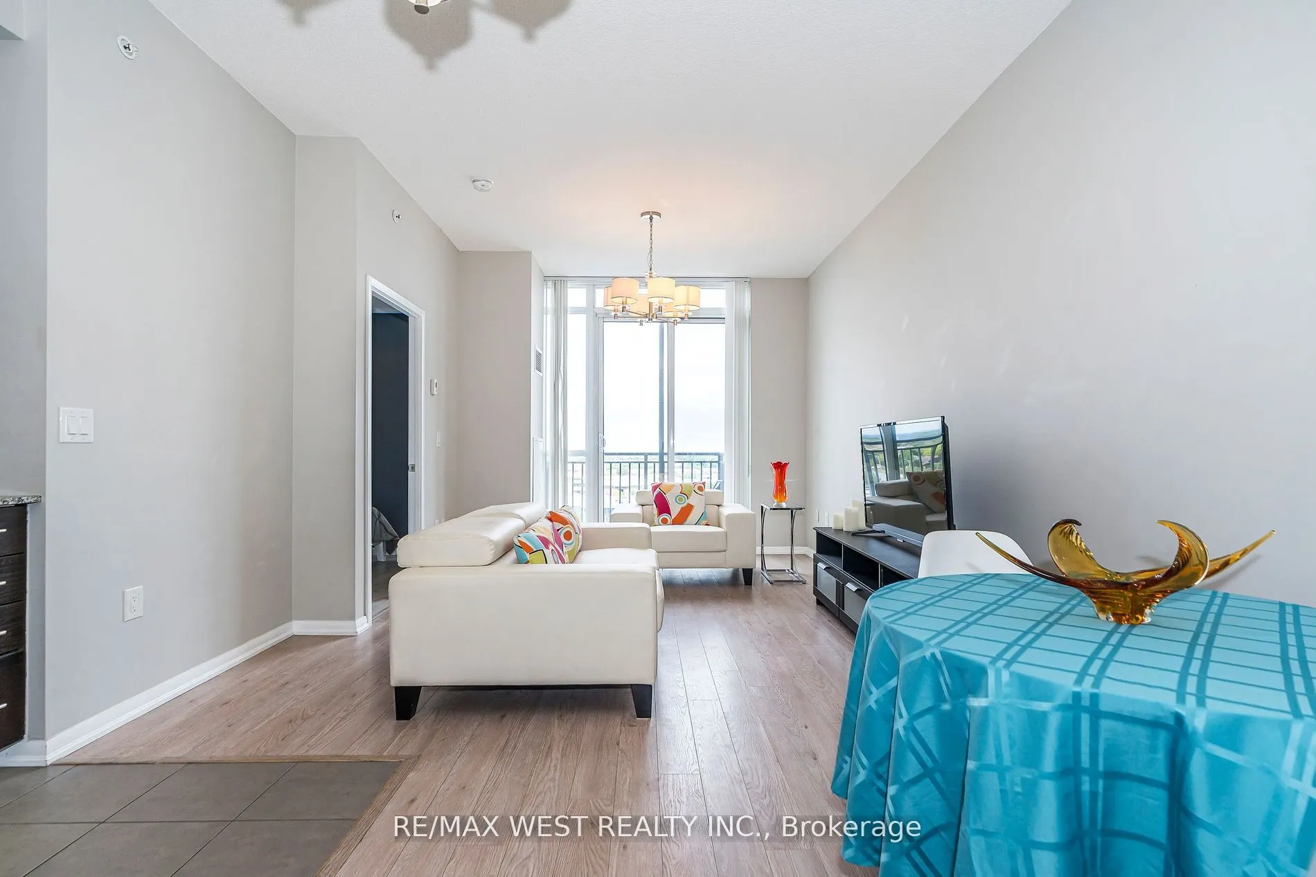830 Lawrence Avenue, #803