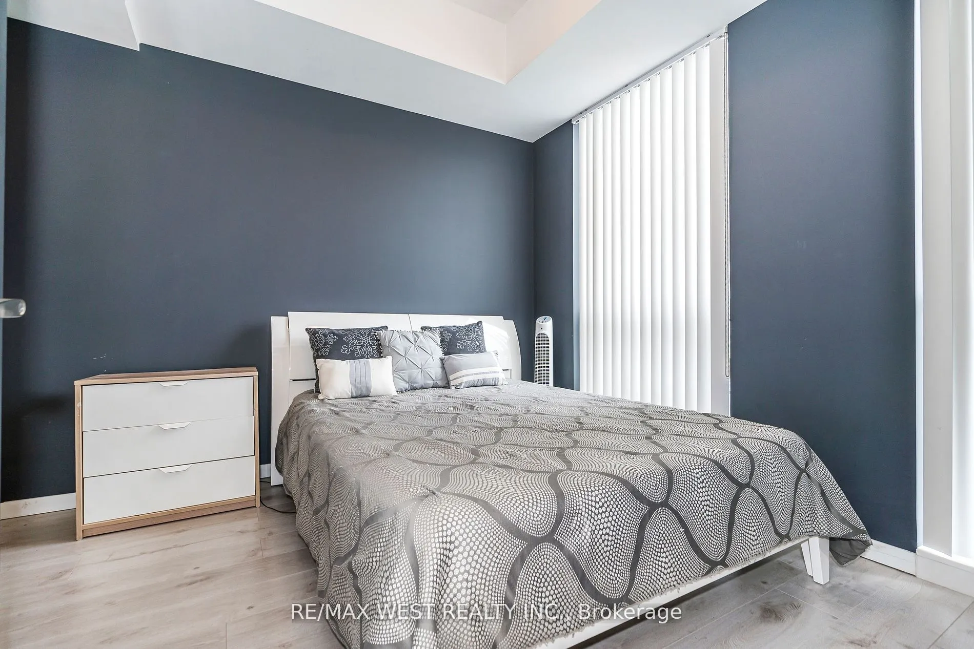 830 Lawrence Avenue, #803