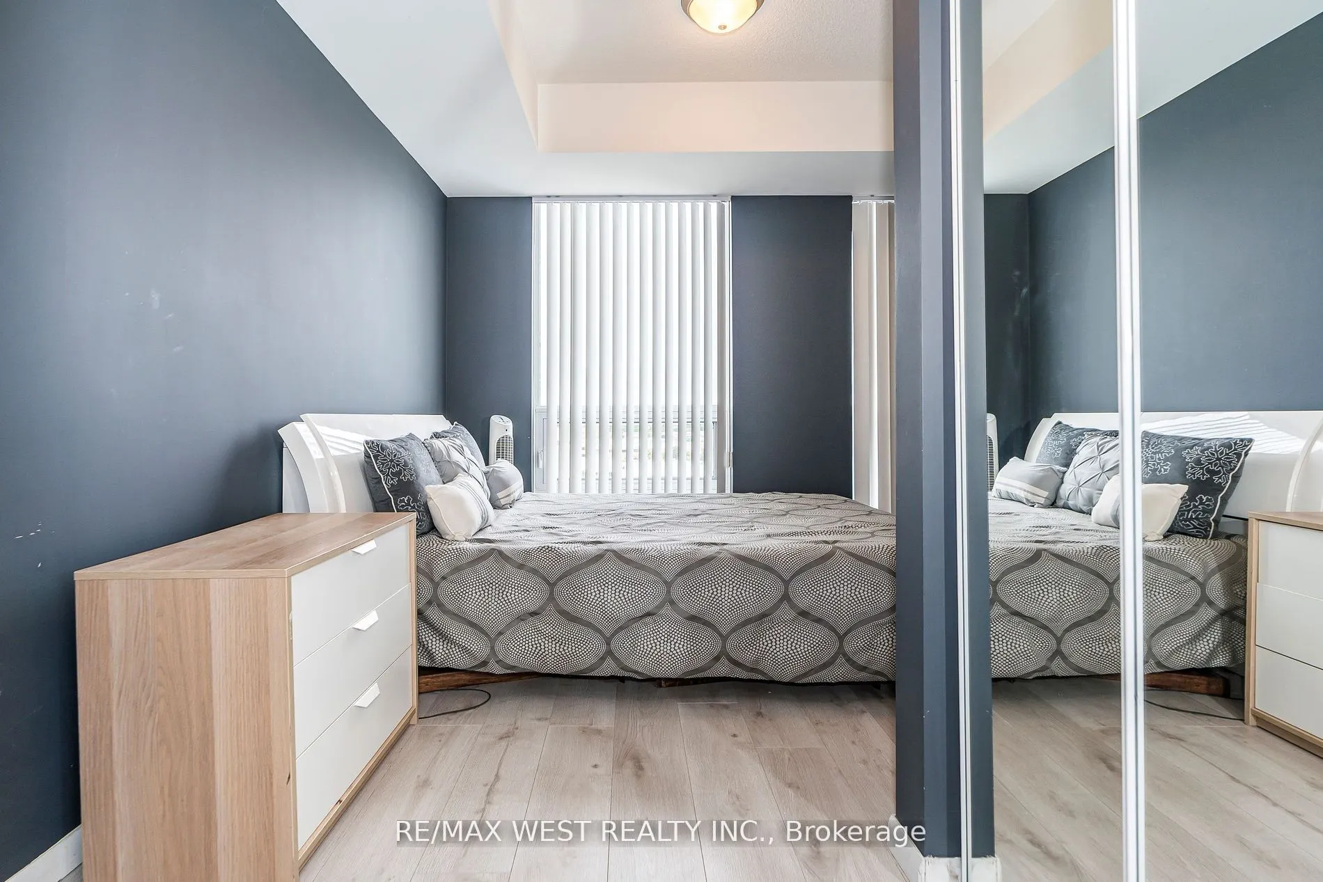 830 Lawrence Avenue, #803