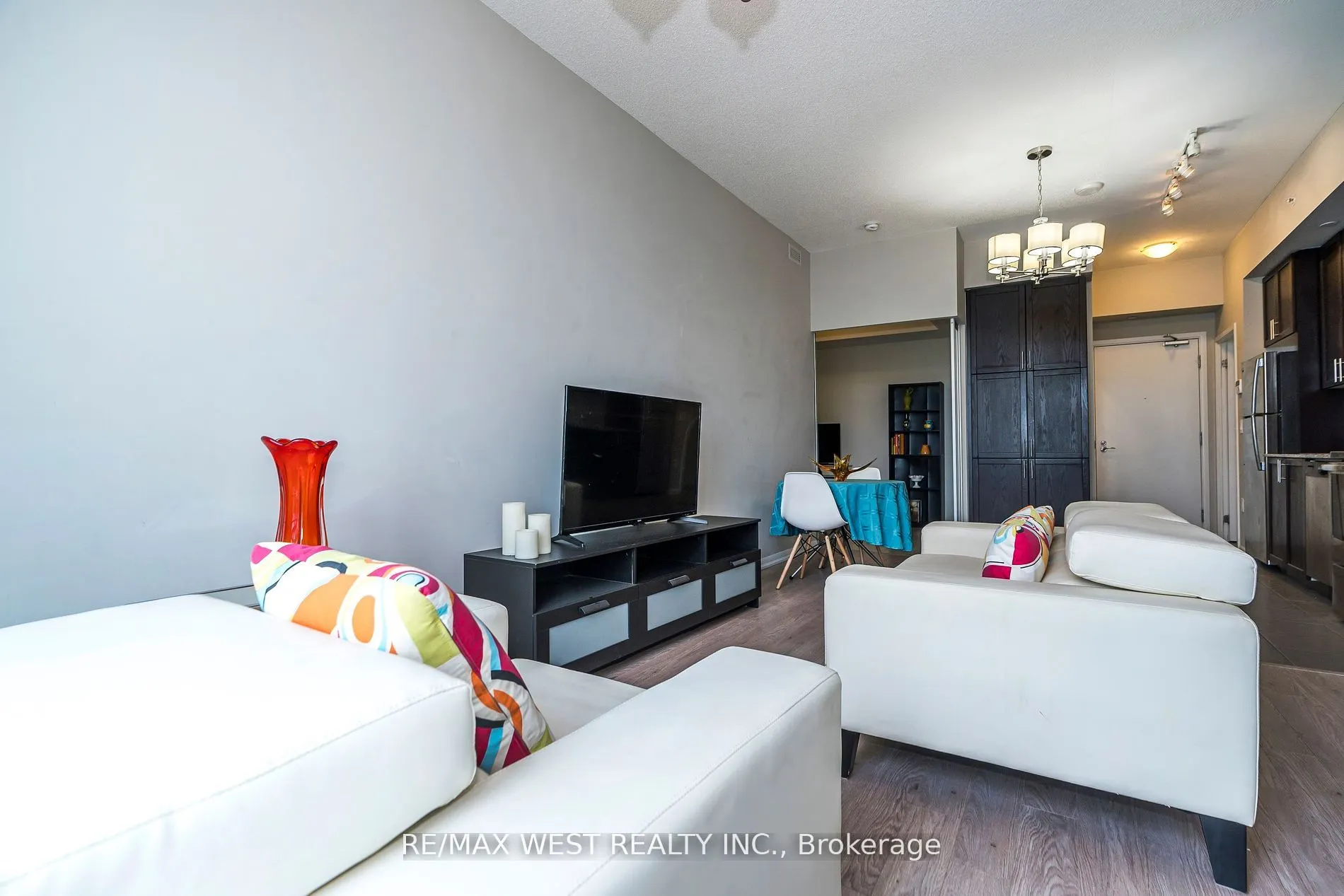 830 Lawrence Avenue, #803