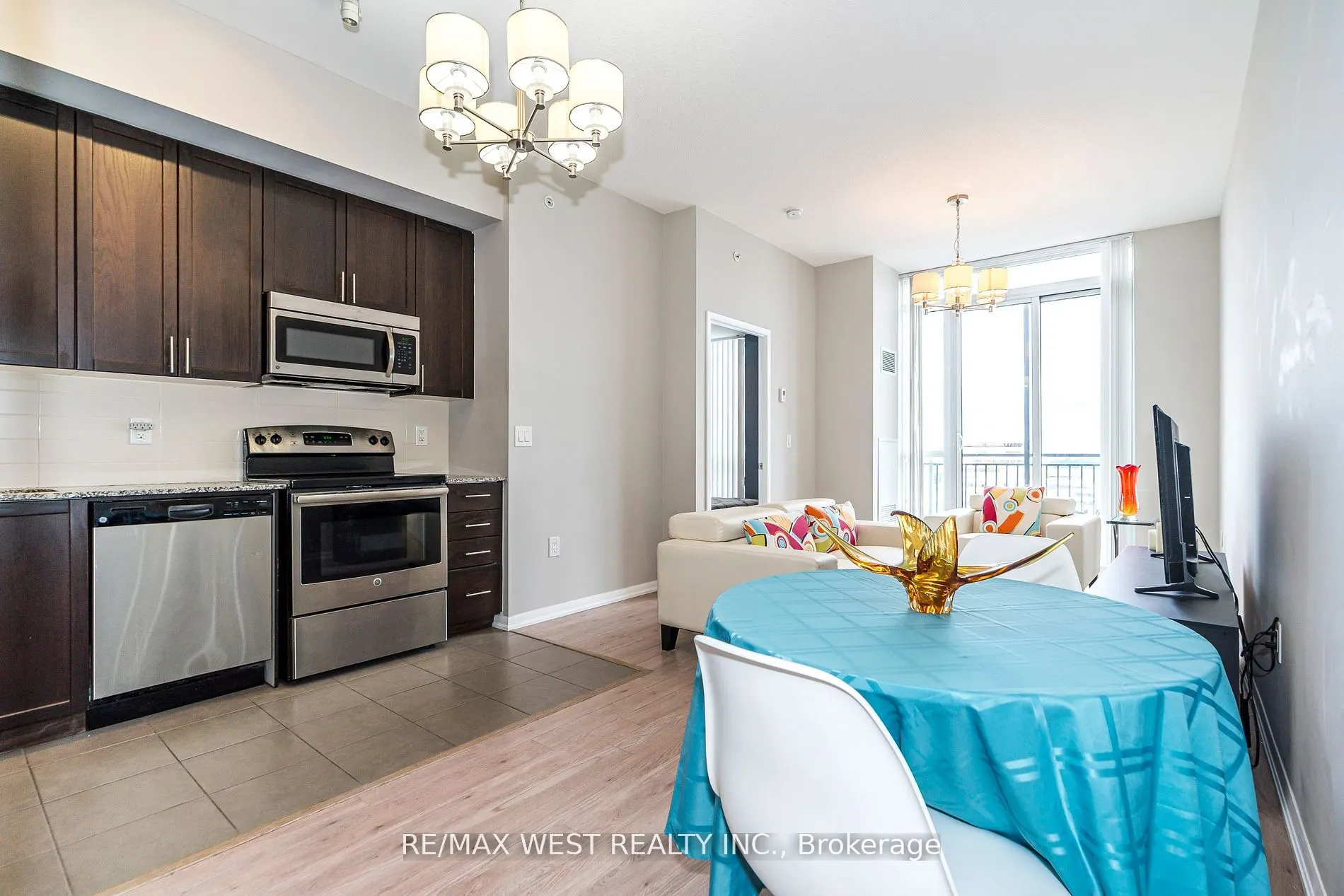 830 Lawrence Avenue, #803