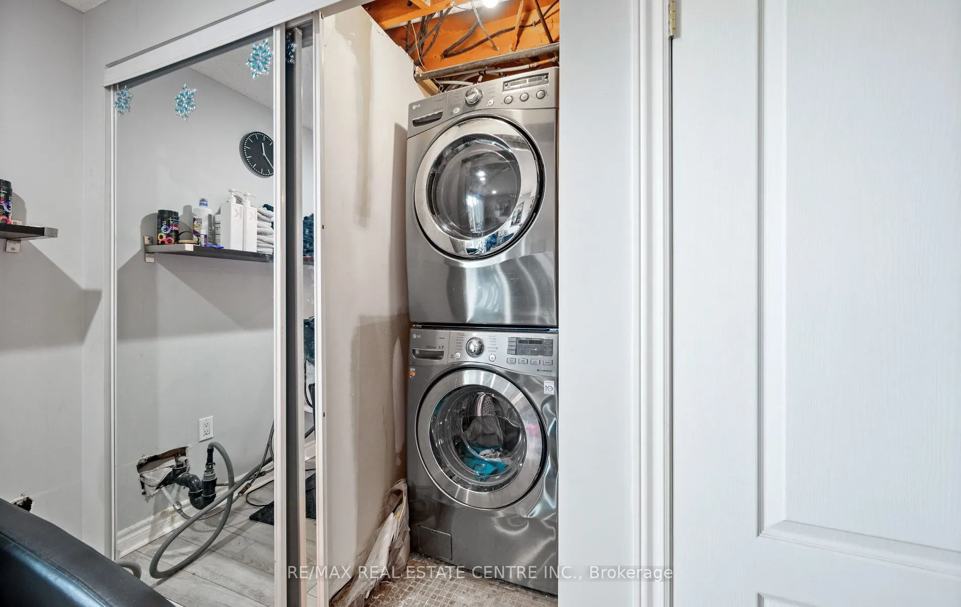 750 Burnhamthorpe Road E, #35