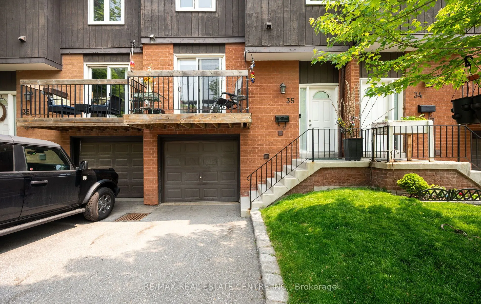 750 Burnhamthorpe Road E, #35