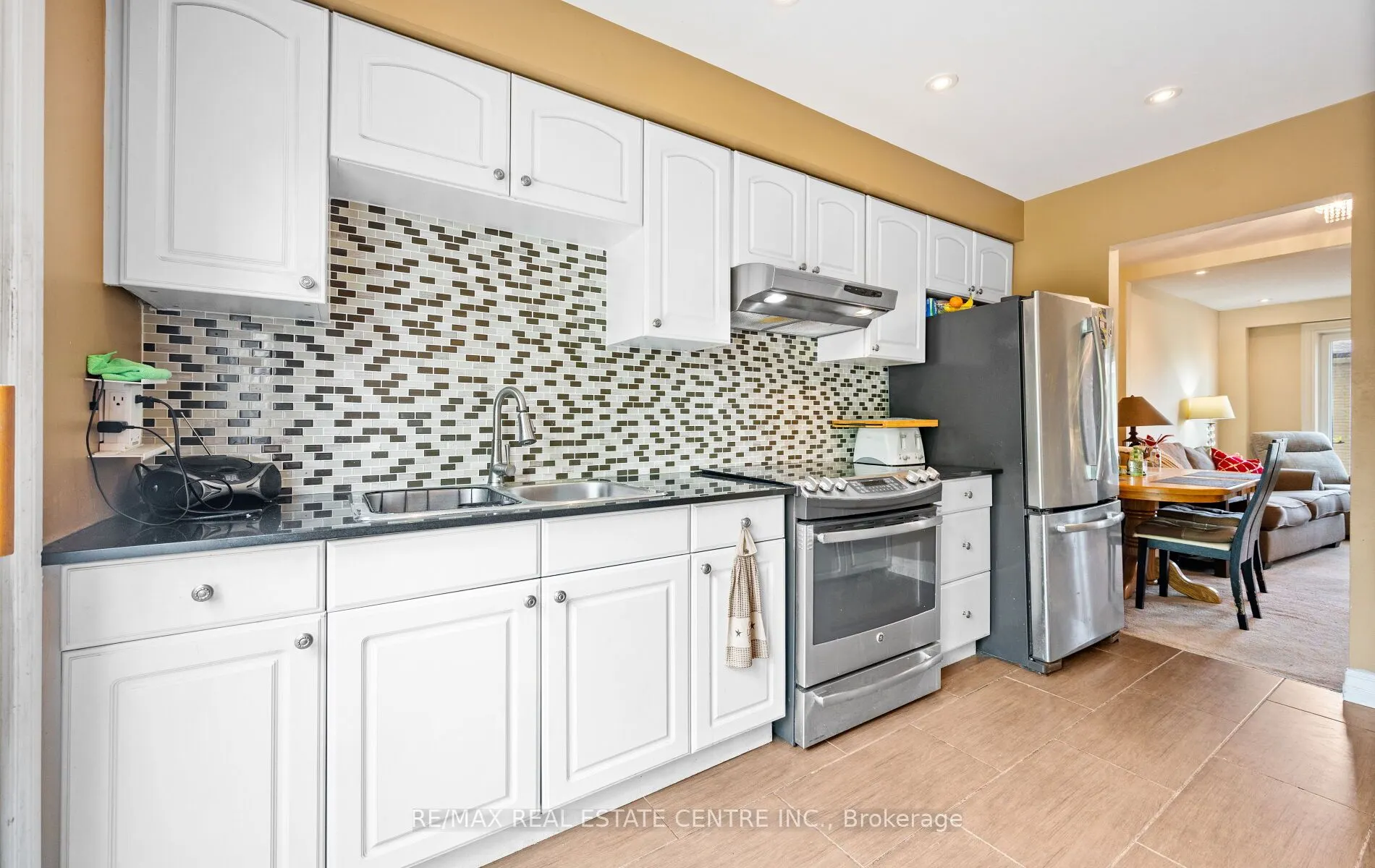 750 Burnhamthorpe Road E, #35