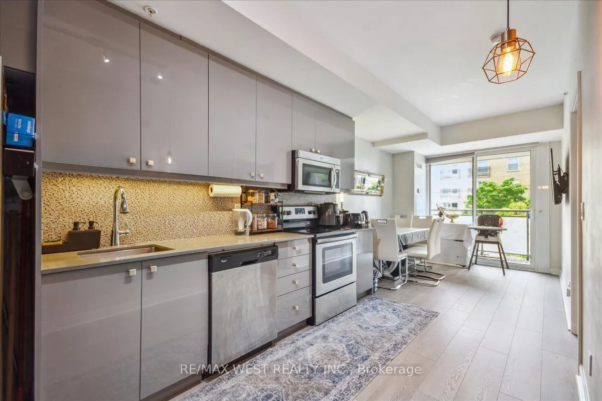 760 The Queens Way, #212