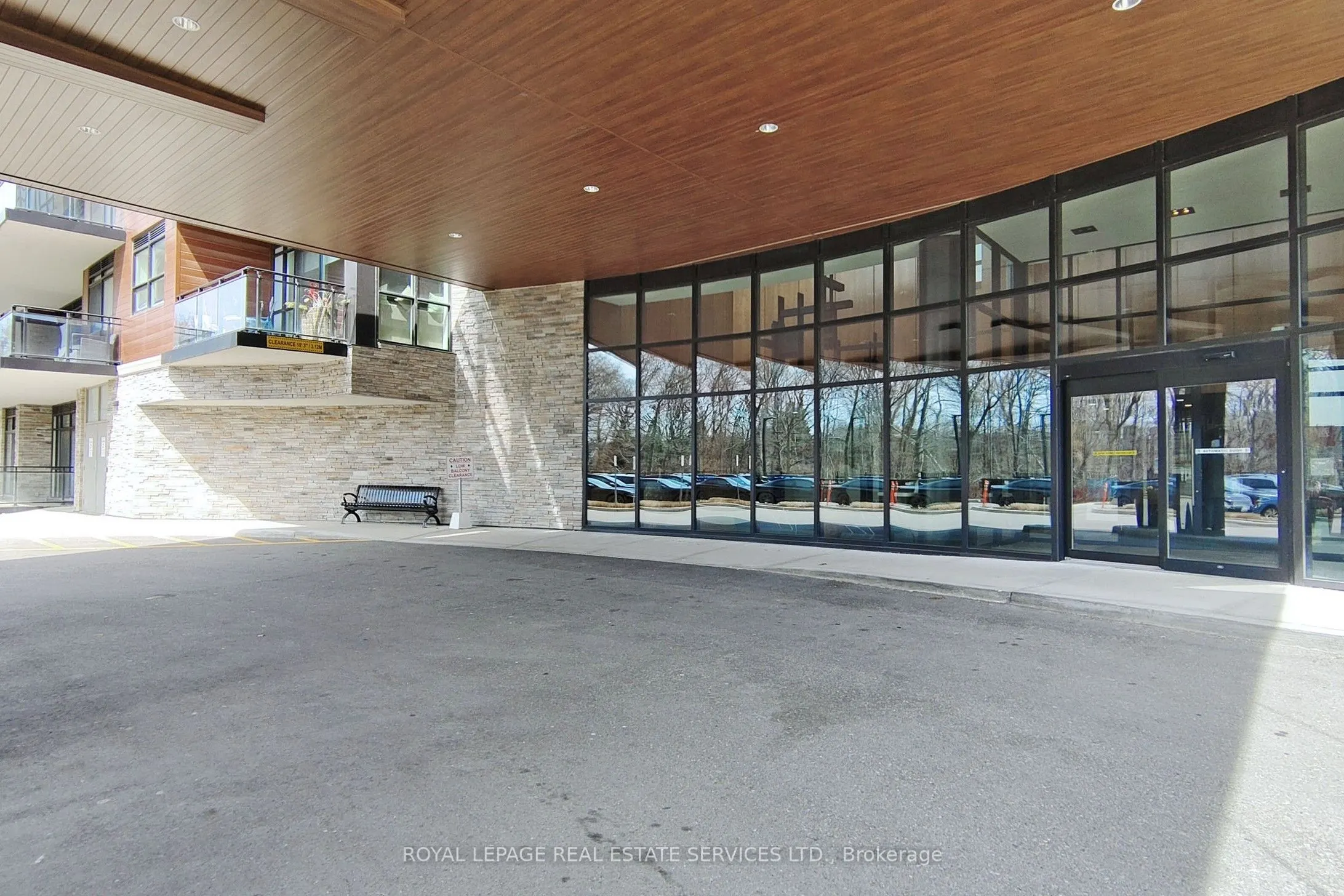1575 Lakeshore Road W, #135