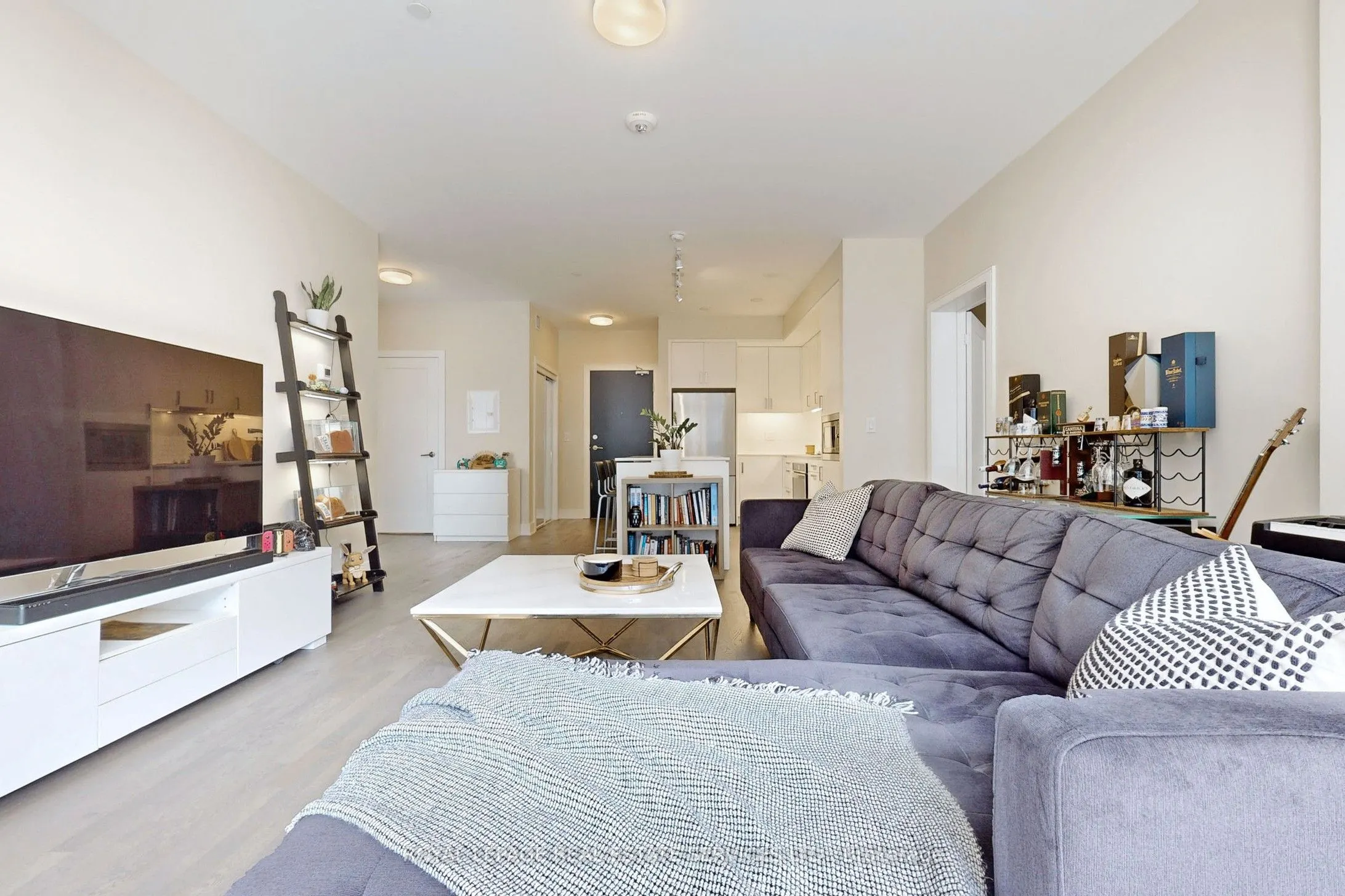 1575 Lakeshore Road W, #135