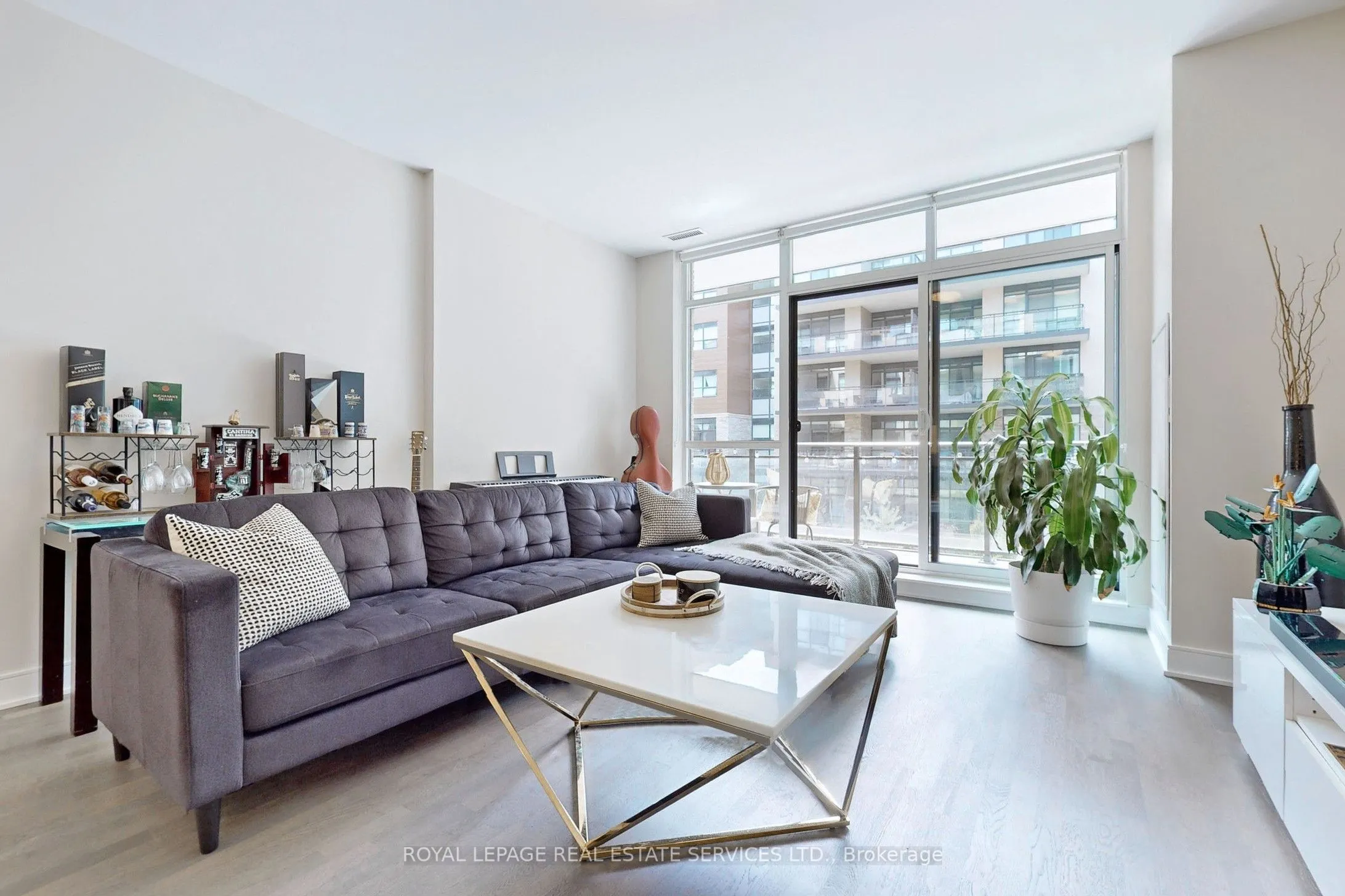 1575 Lakeshore Road W, #135